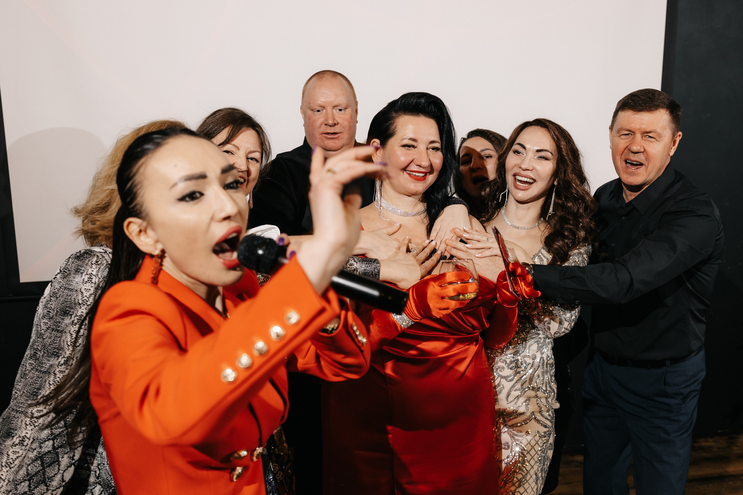 Королева января. Фотограф свадебный, репортажный, индивидуальный, фото для маркетплейсов, брендов, автосалонов