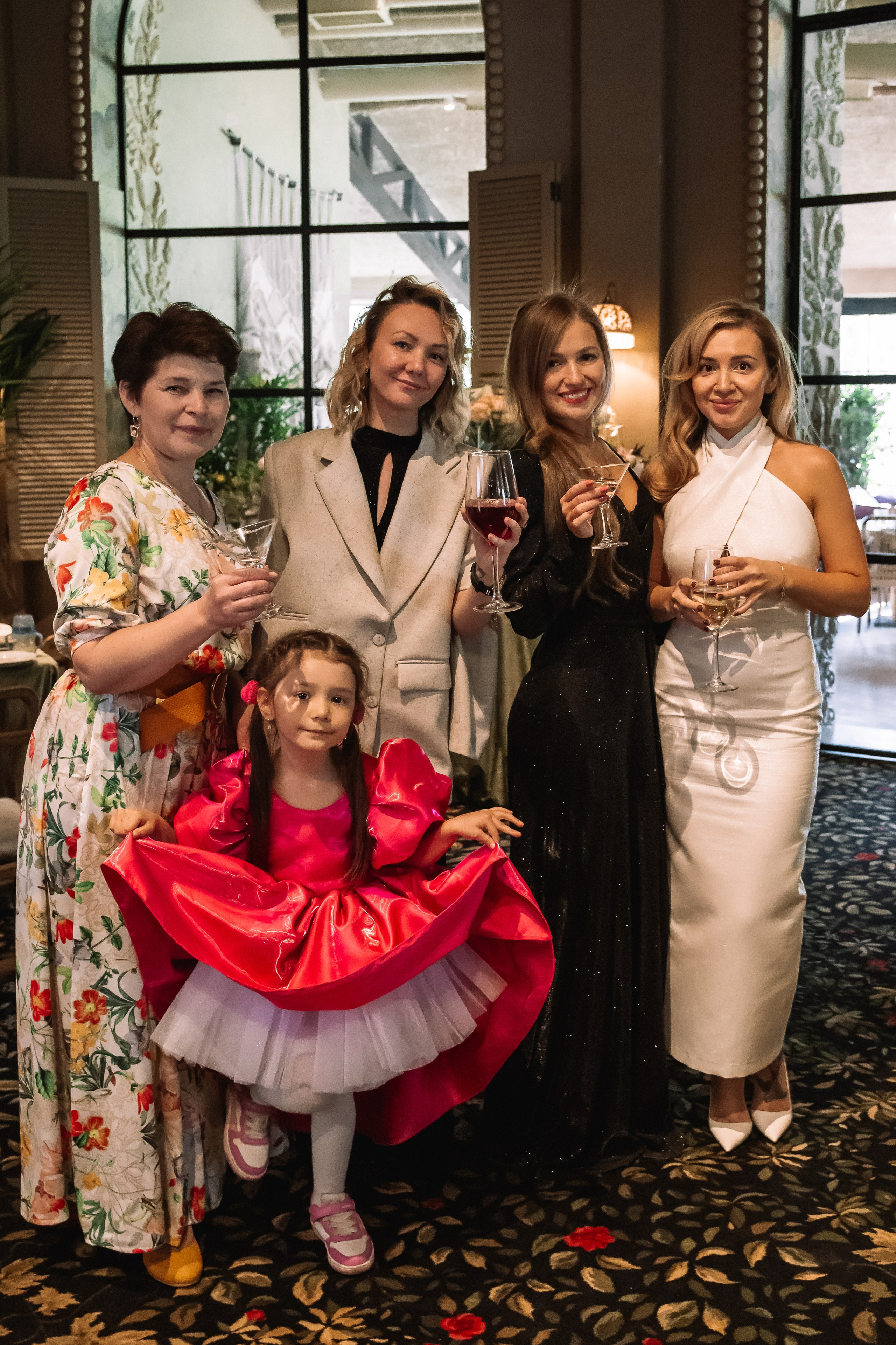 РЕПОРТАЖНАЯ взрослая. Фотограф крещений, семейный фотограф Приходько Ксения