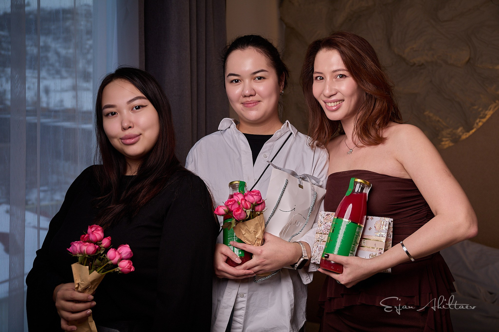 I N L I G H T. Erjan Ahiltaev — Photographer in Almaty