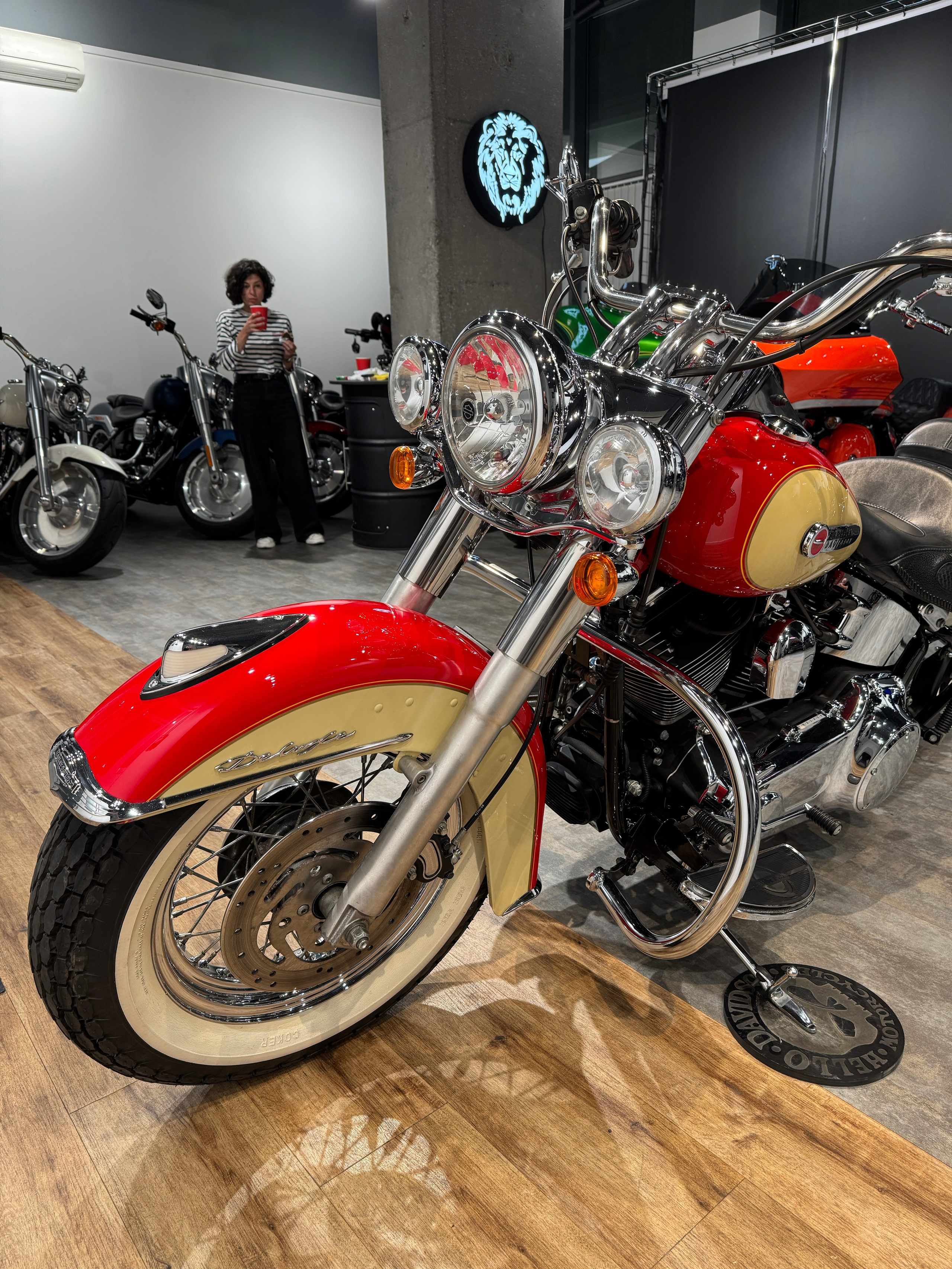 Купить Harley Davidson 2008 Softail Deluxe Orange Sand. Hello Davidson, Москва. Только хорошие мотоциклы…