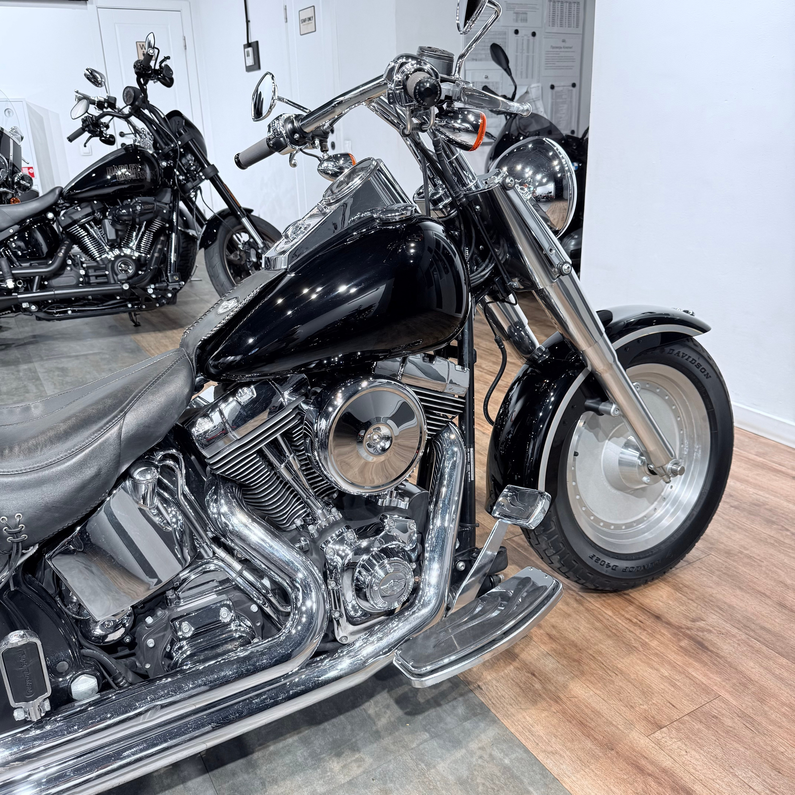 2003 Fat Boy Vivid Black 100 Years. Hello Davidson, Москва. Только хорошие мотоциклы…
