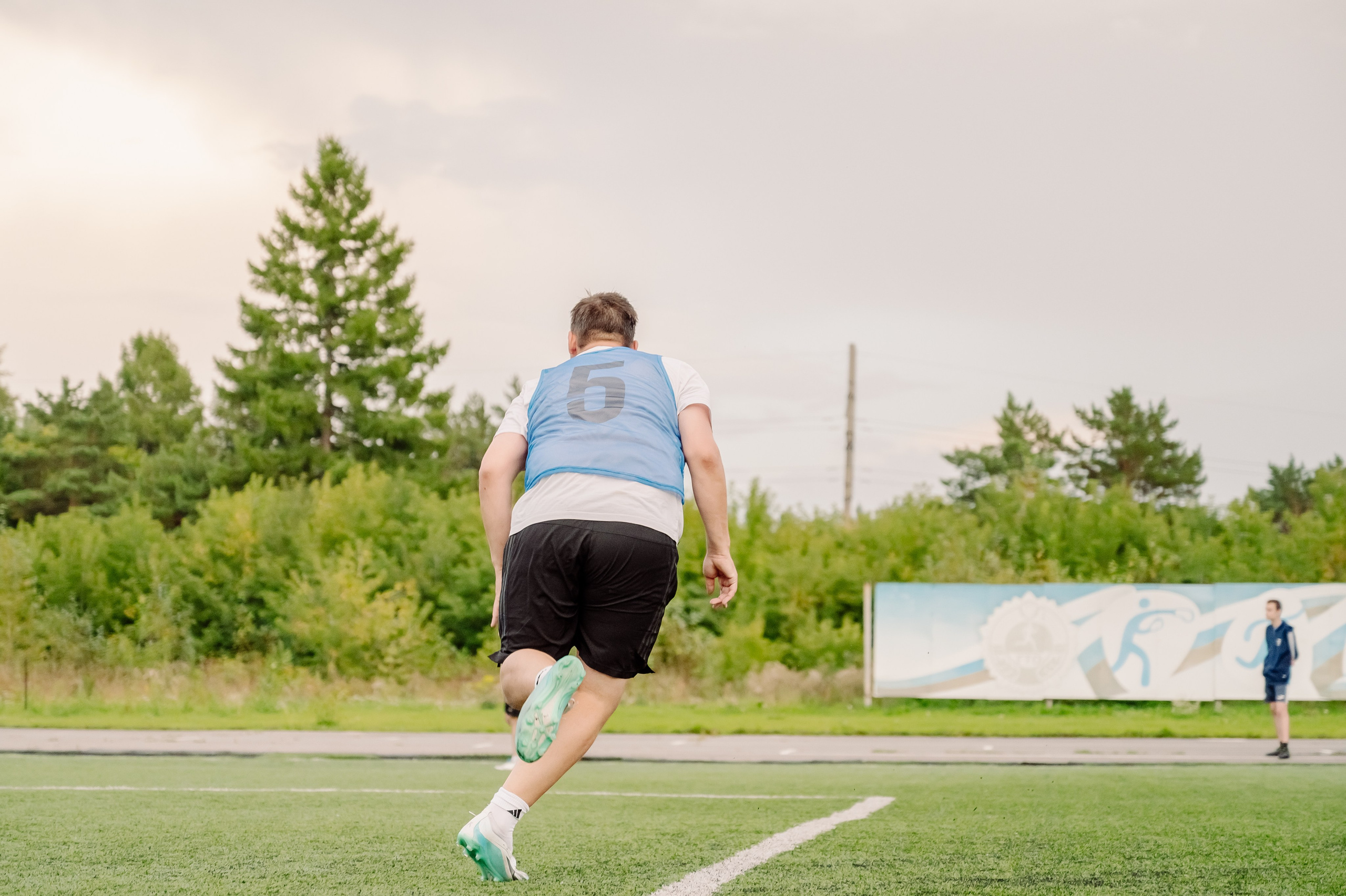 Футбол в Шахтёре 08.2025. Детский фотограф, семейный фотограф и репортажи в Кемерово