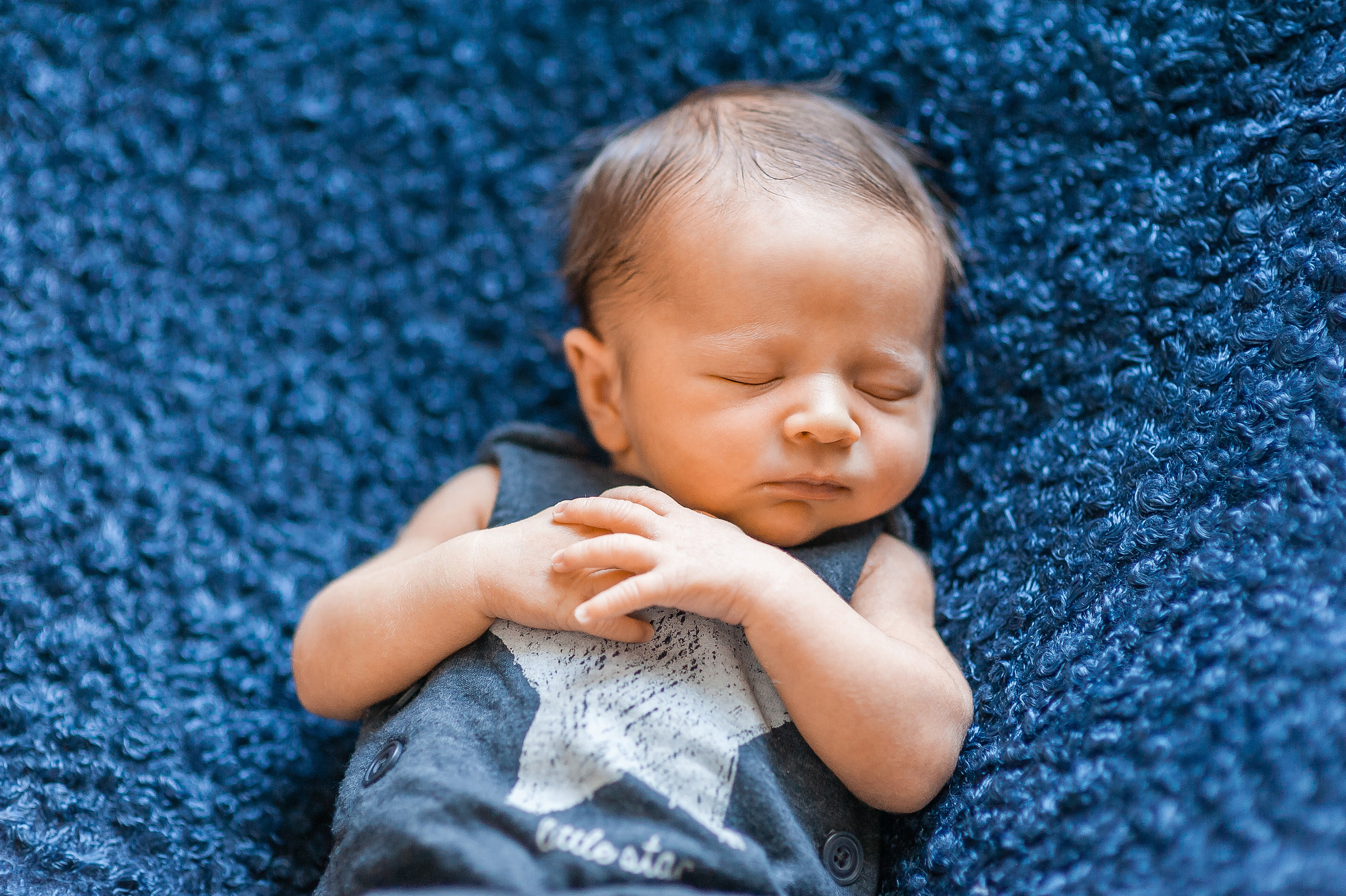 Даня, 9 дней. Фотограф новорождённых в Йошкар-Оле Ильмира Сидоркина