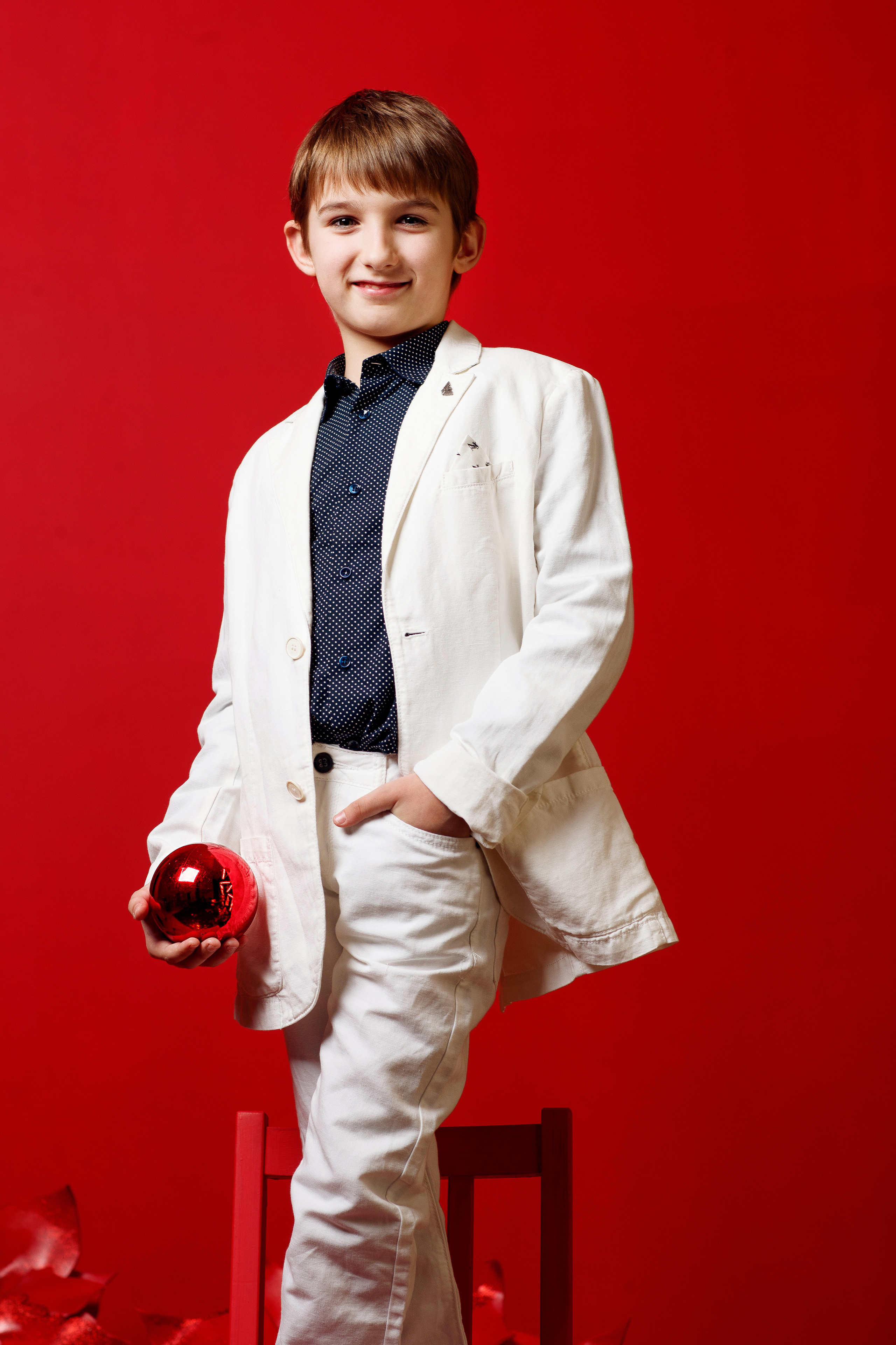 Студийная съемка на фонах и циклораме.