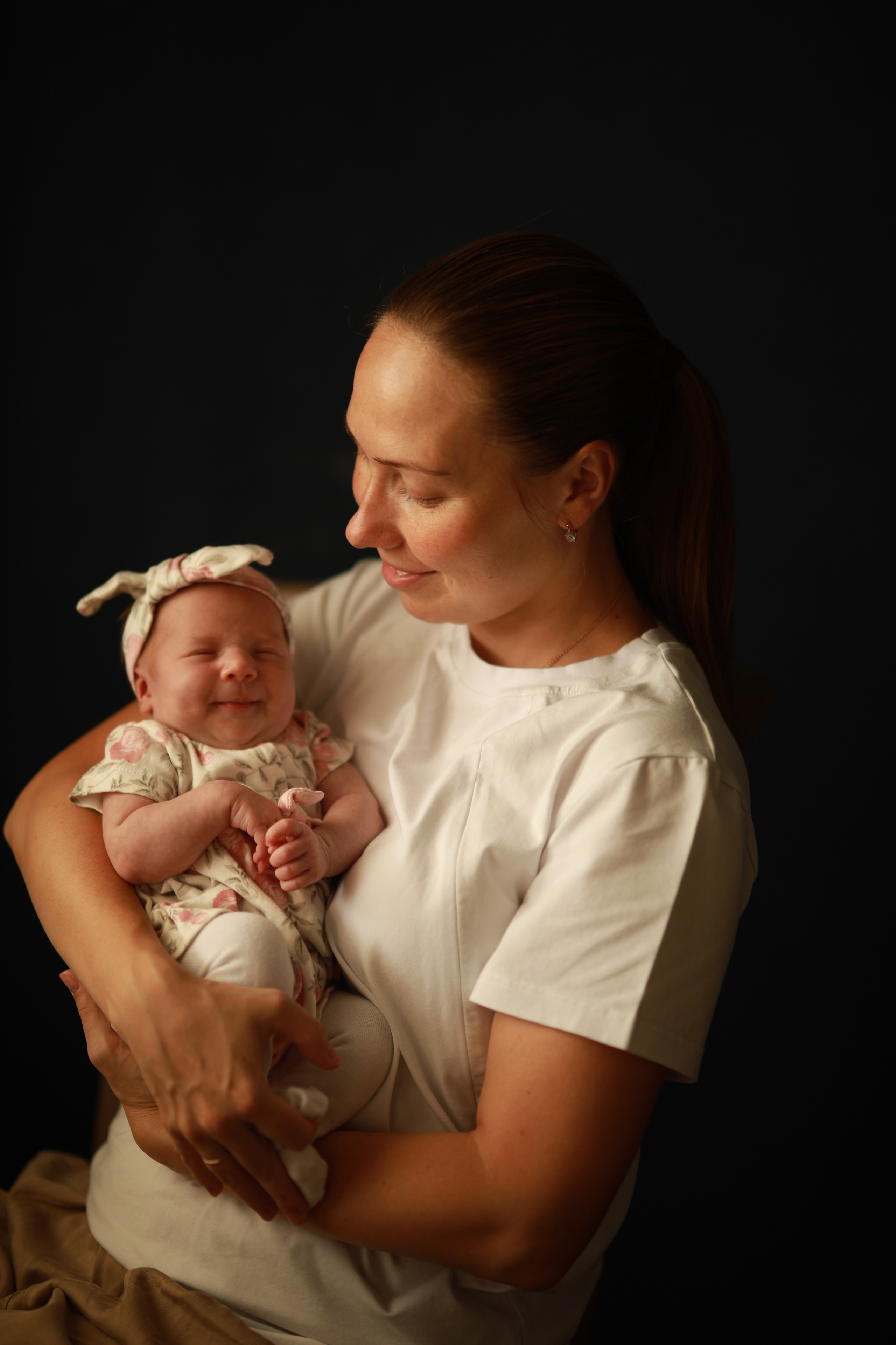 Первые объятия. Фотограф Юлия Рязанова Москва семейный и детский