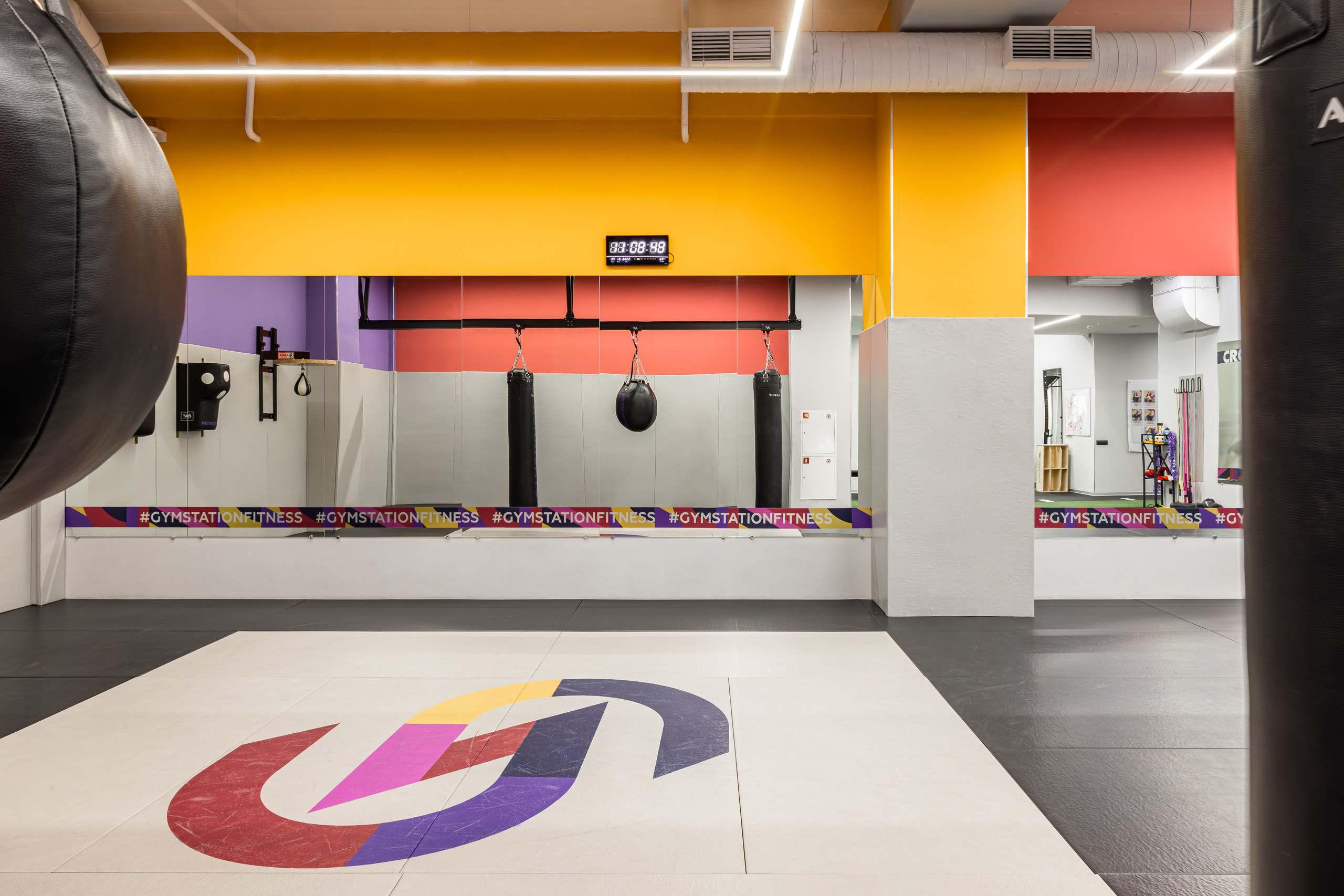 Фитнес-клуб Gym Station, г. Киров. Дизайнер Екатерина Рыблева. Иван Благушин. Интерьерный и архитектурный фотограф в Москве и Санкт-Петербурге