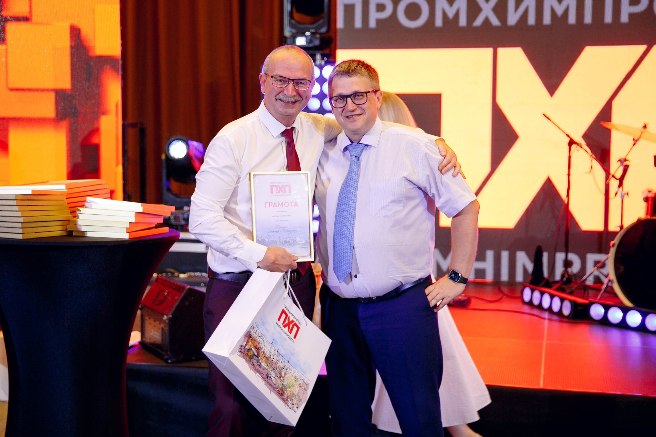 Банкет в «Азимуте». Ваш репортажный фотограф Артемий Антонов