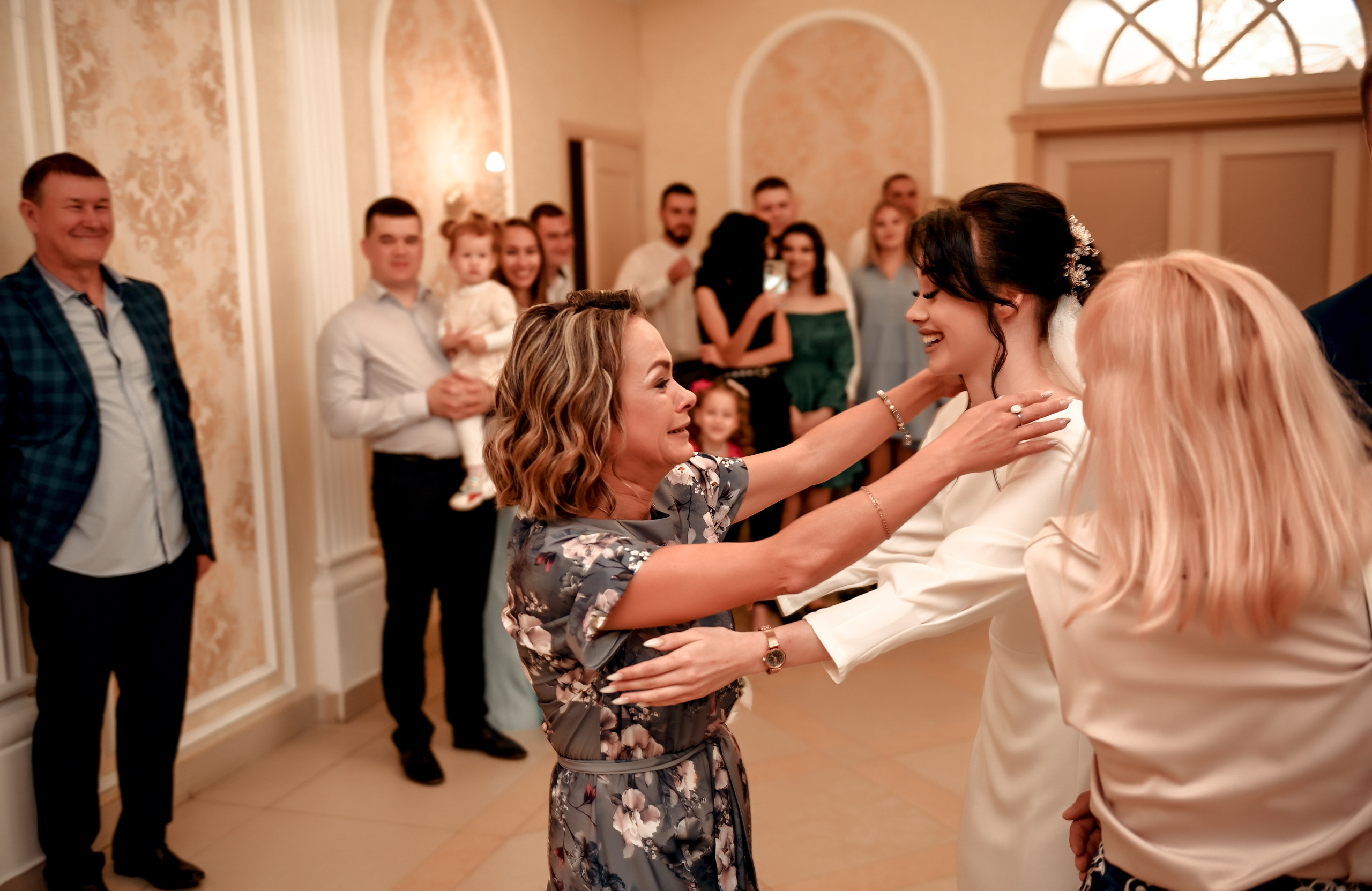 Небольшая часть фото со свадебной съемки Алексея и Даши. Свадебный, семейный, детский, контент фотограф в Омске Максим Ильин