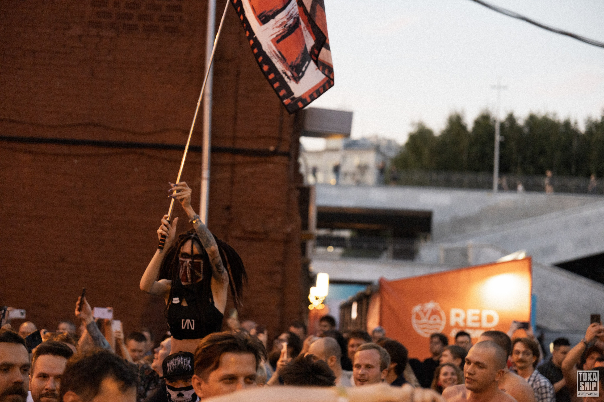 Концерт группы СЛОТ / ОЛДСКУЛЫ СВЕЛО в Москве. Toxasnip Photo | Anton Maslenkin