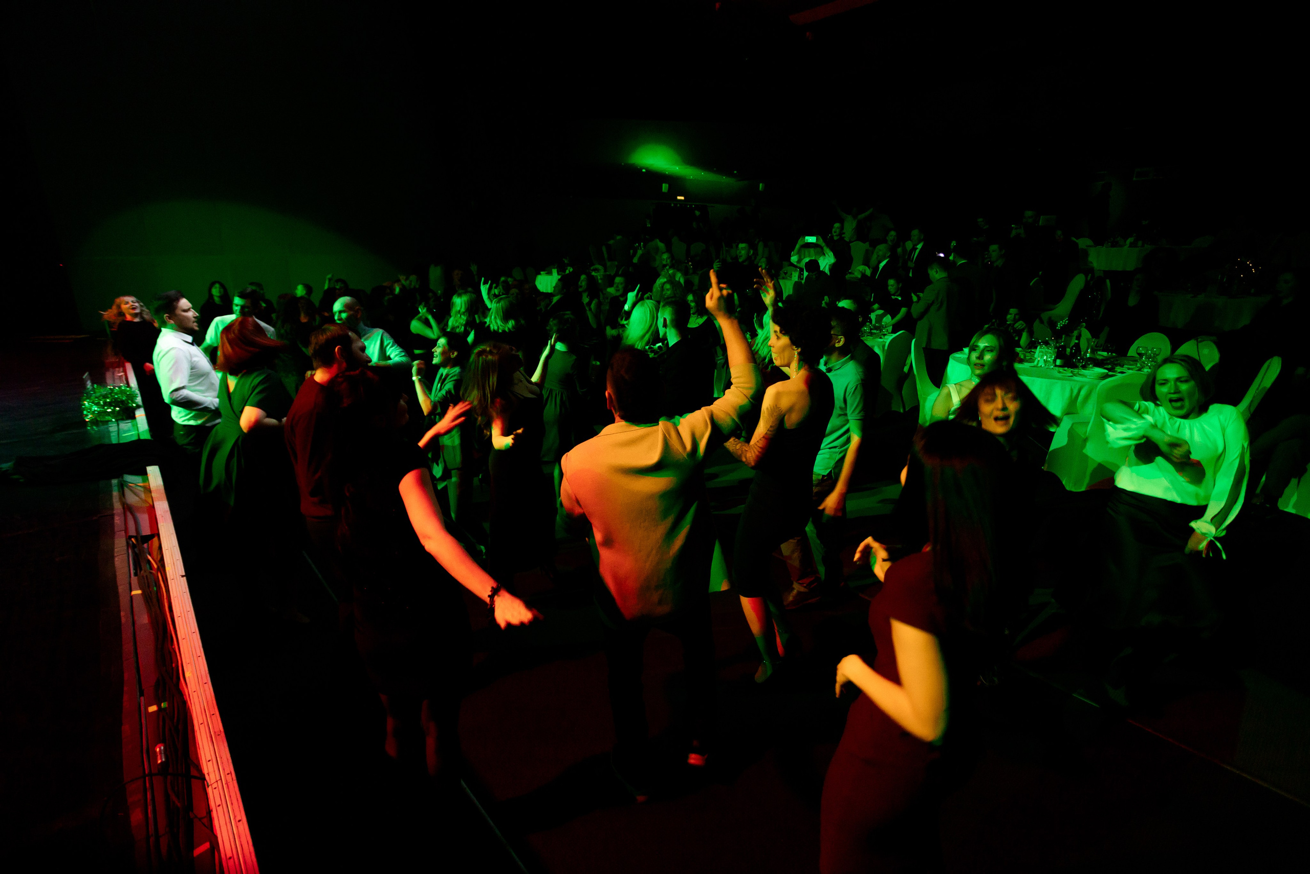 РЕПОРТАЖ: НОВЫЙ ГОД В ДК МЕТАЛЛУРГ. Профессиональный фотограф в Ижевске Леша Петров