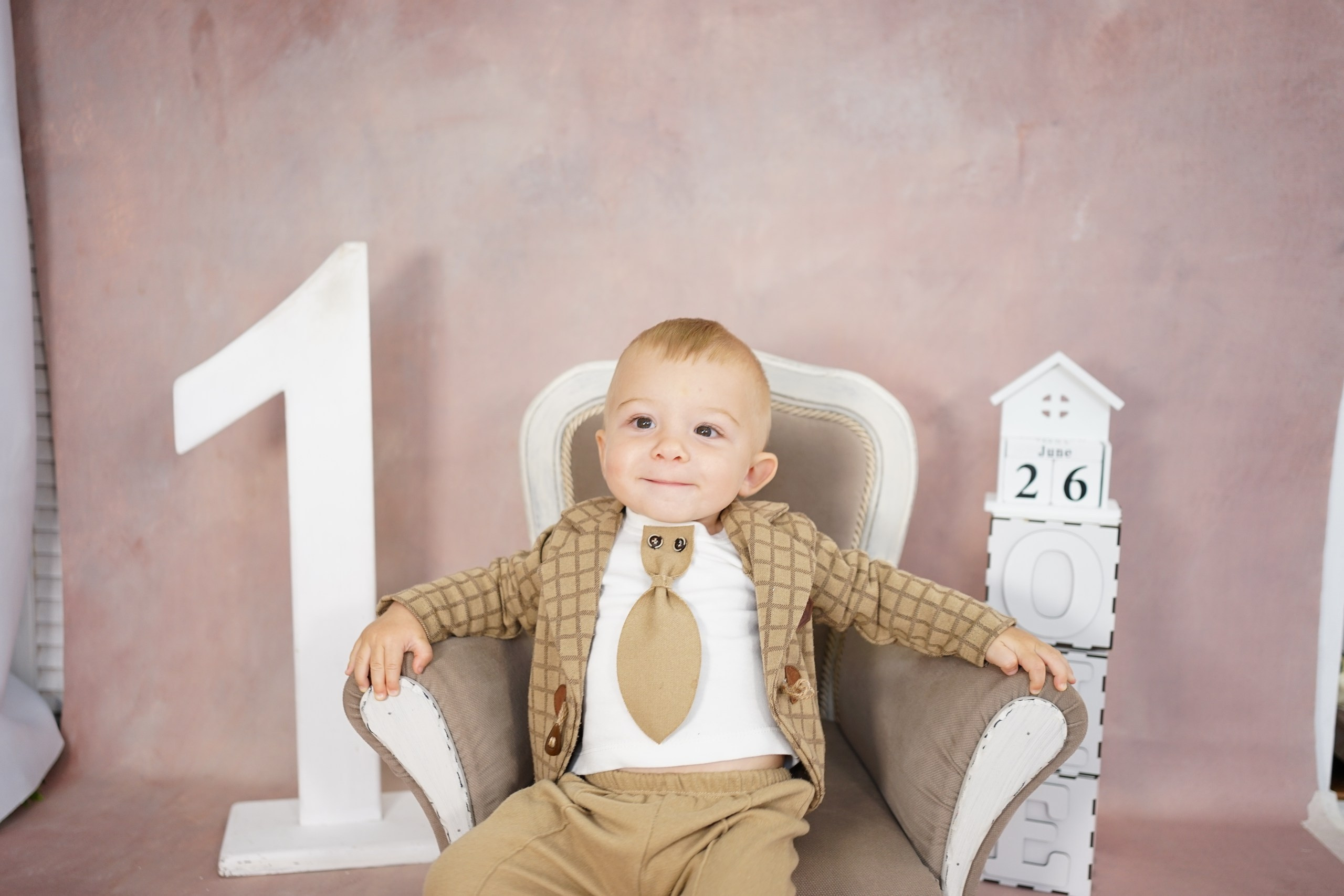 Фотосессия на Годик для Мальчиков. Детская Фотостудия ГОДОВАСИКИ в Санкт-Петербурге фотосесия на годик