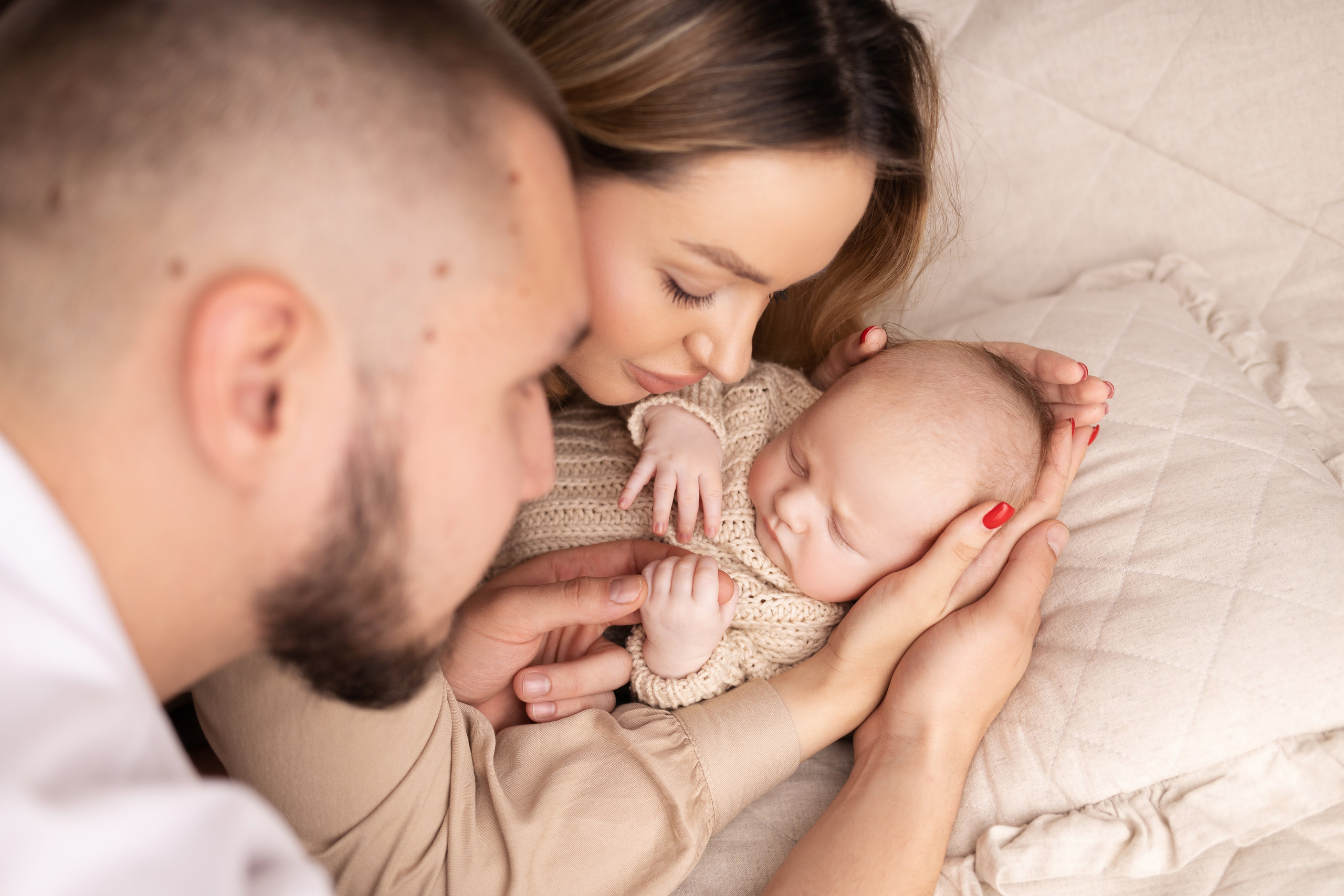 Семейные кадры от Elvira Kamaeva. Фотограф новорожденных малышей в Омске и Омской области Эльвира Камаева