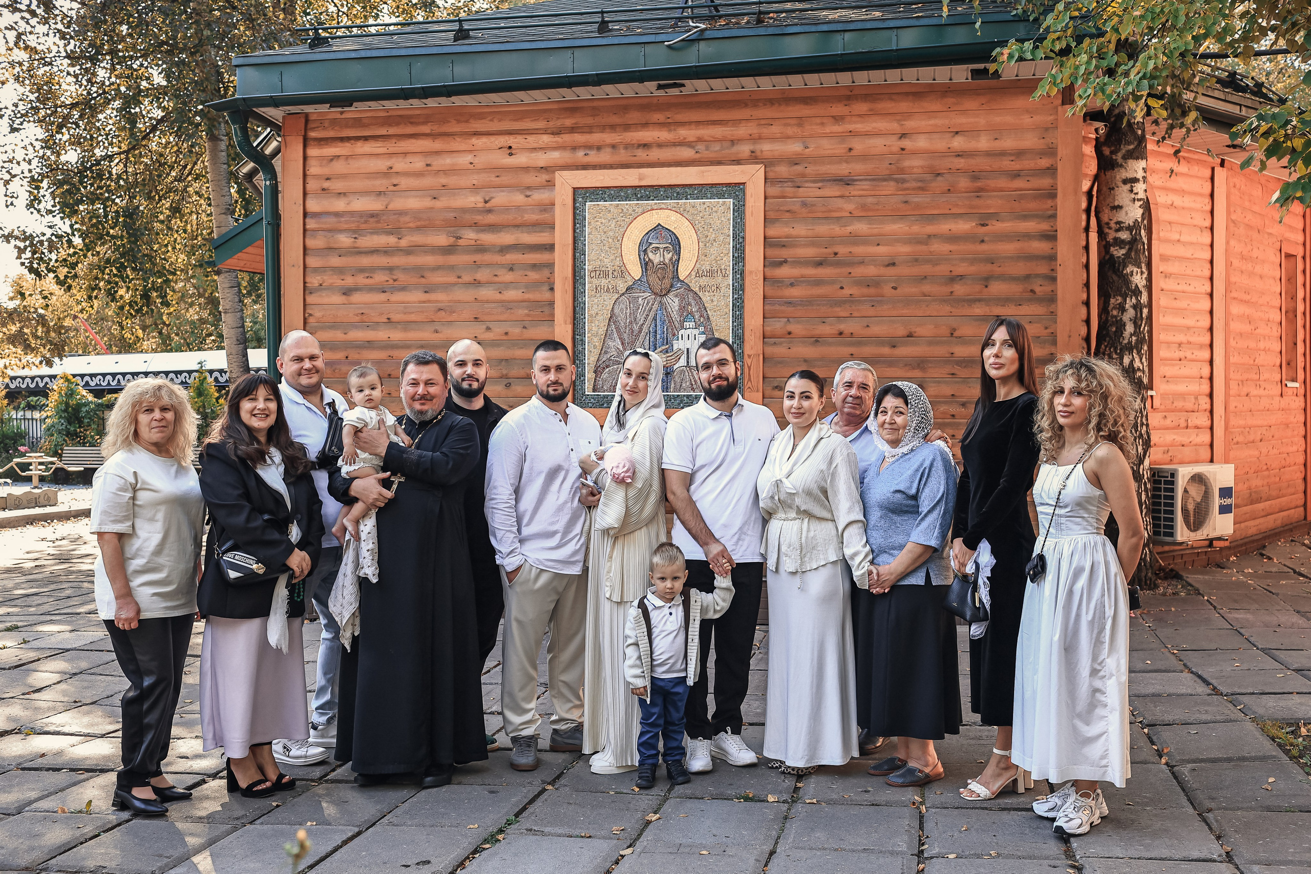 Крещение в Храме Даниила Московского Метрогородке. Профессиональный фотограф в Москве и Мо Мария Шантарёва