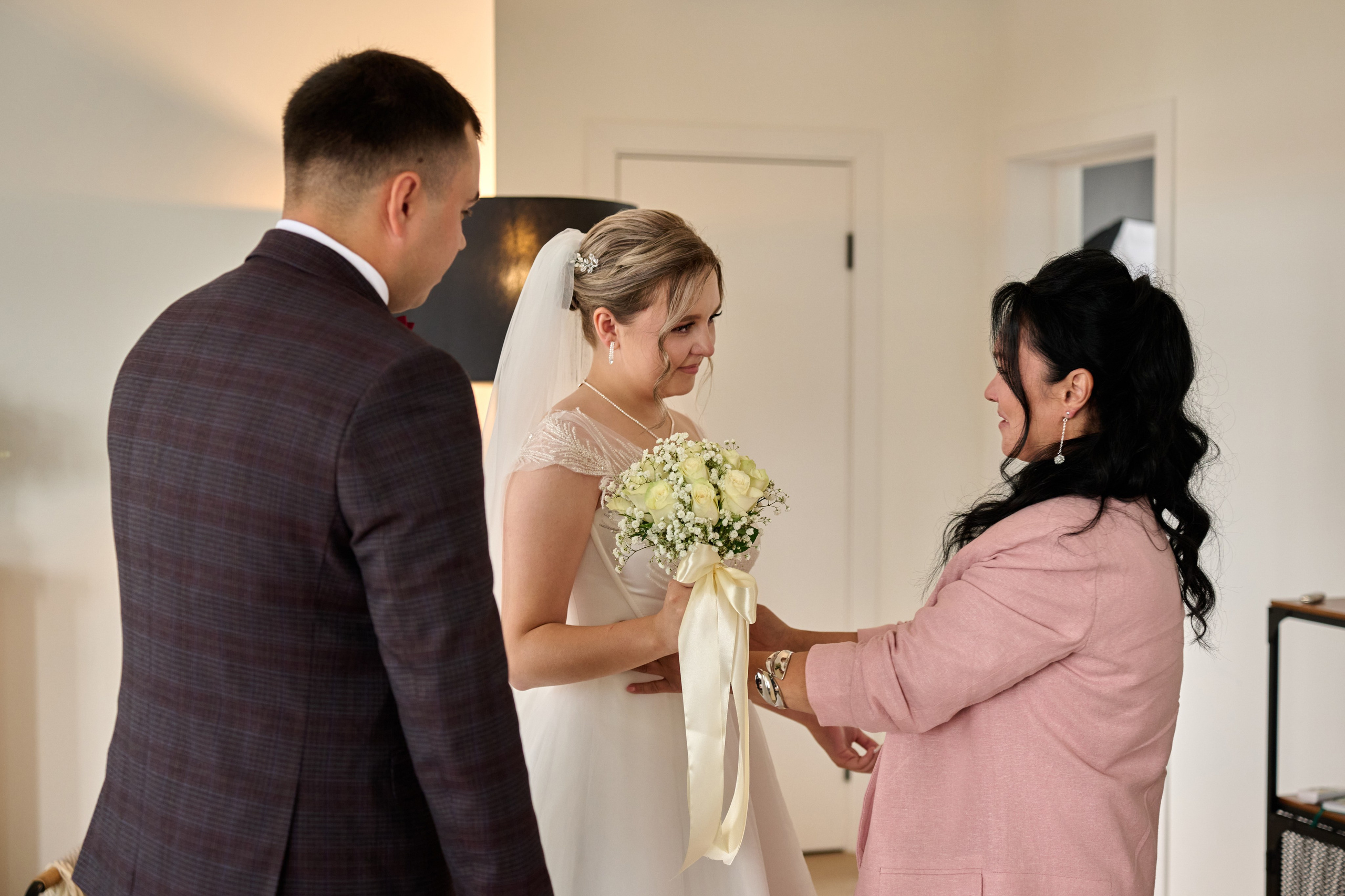 Свадебная фотосессия Ильи и Евгении в Старом Осколе. Профессиональный фотограф Старый Оскол, Губкин — свадьба, венчание, крещение, юбилей и день рождения