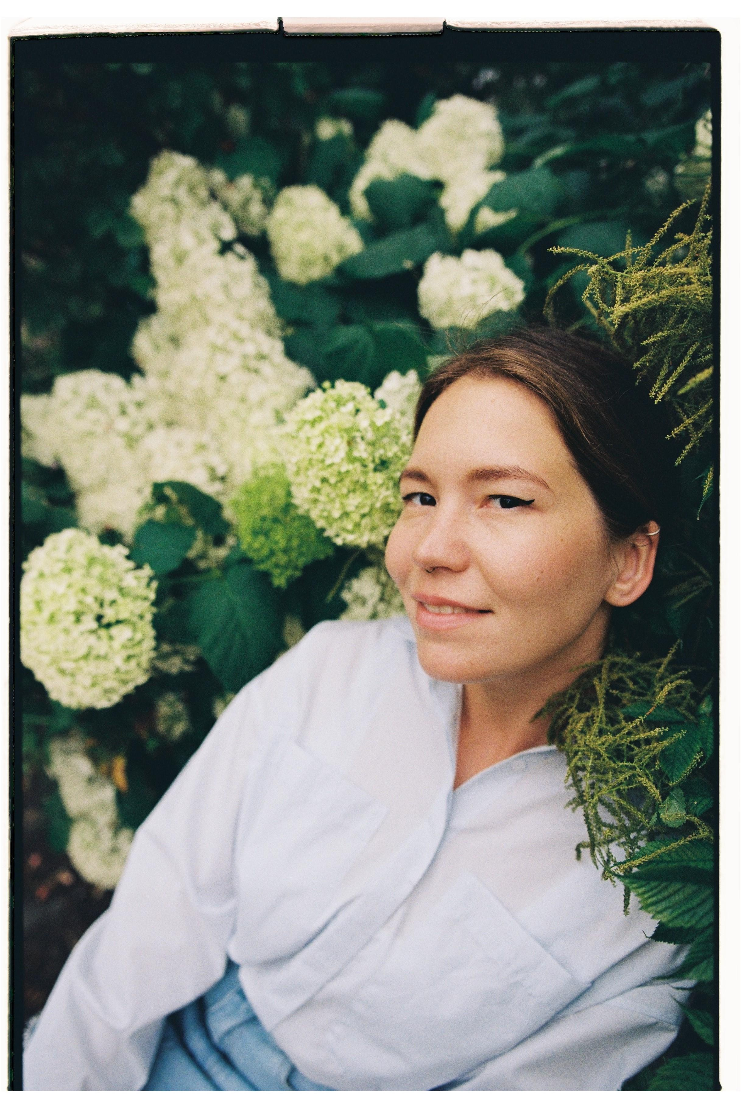 Арина Лимонова, съёмки на цифру и плёнку в Москве, Ижевске, Питере