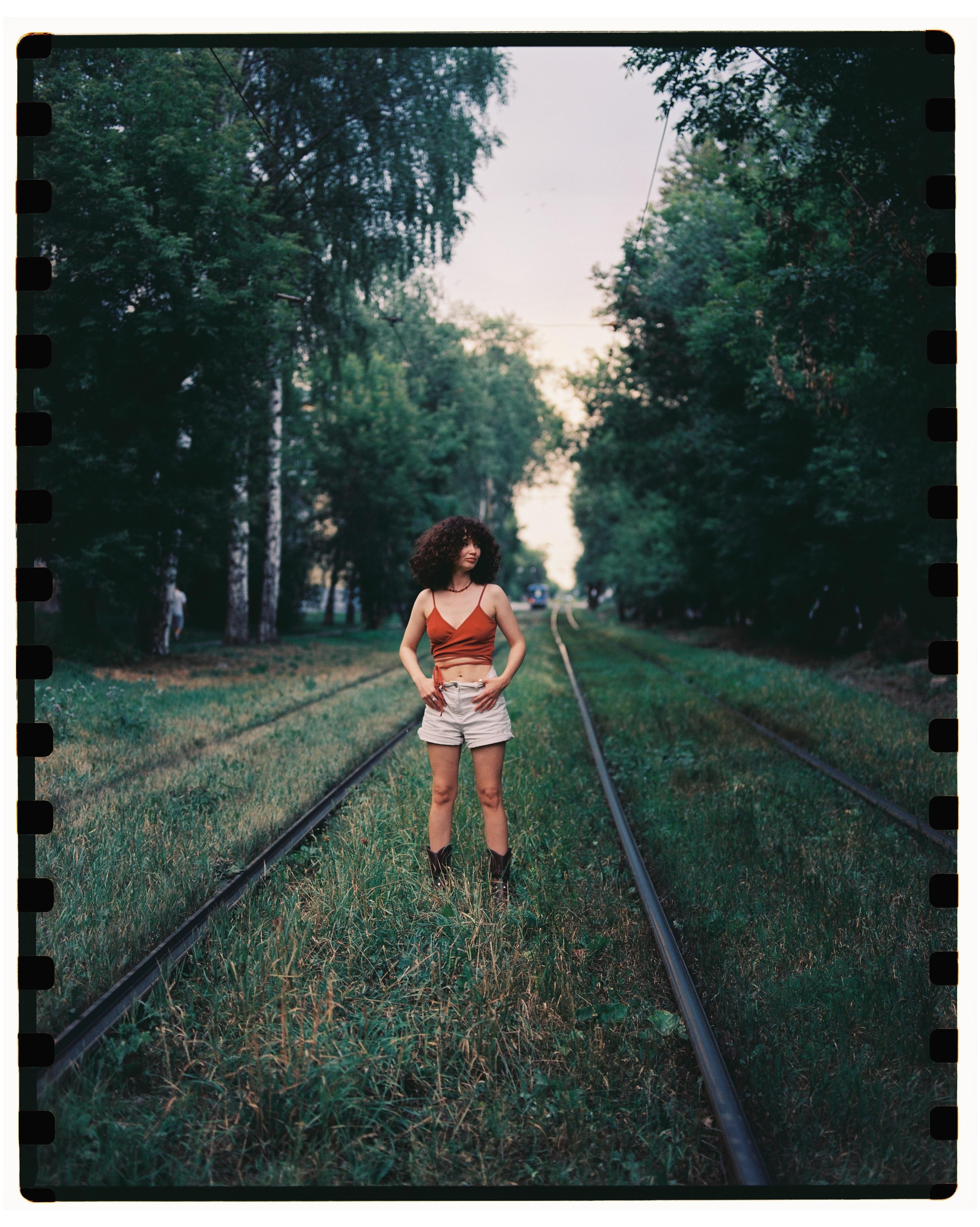 Арина Лимонова, съёмки на цифру и плёнку в Москве, Ижевске, Питере