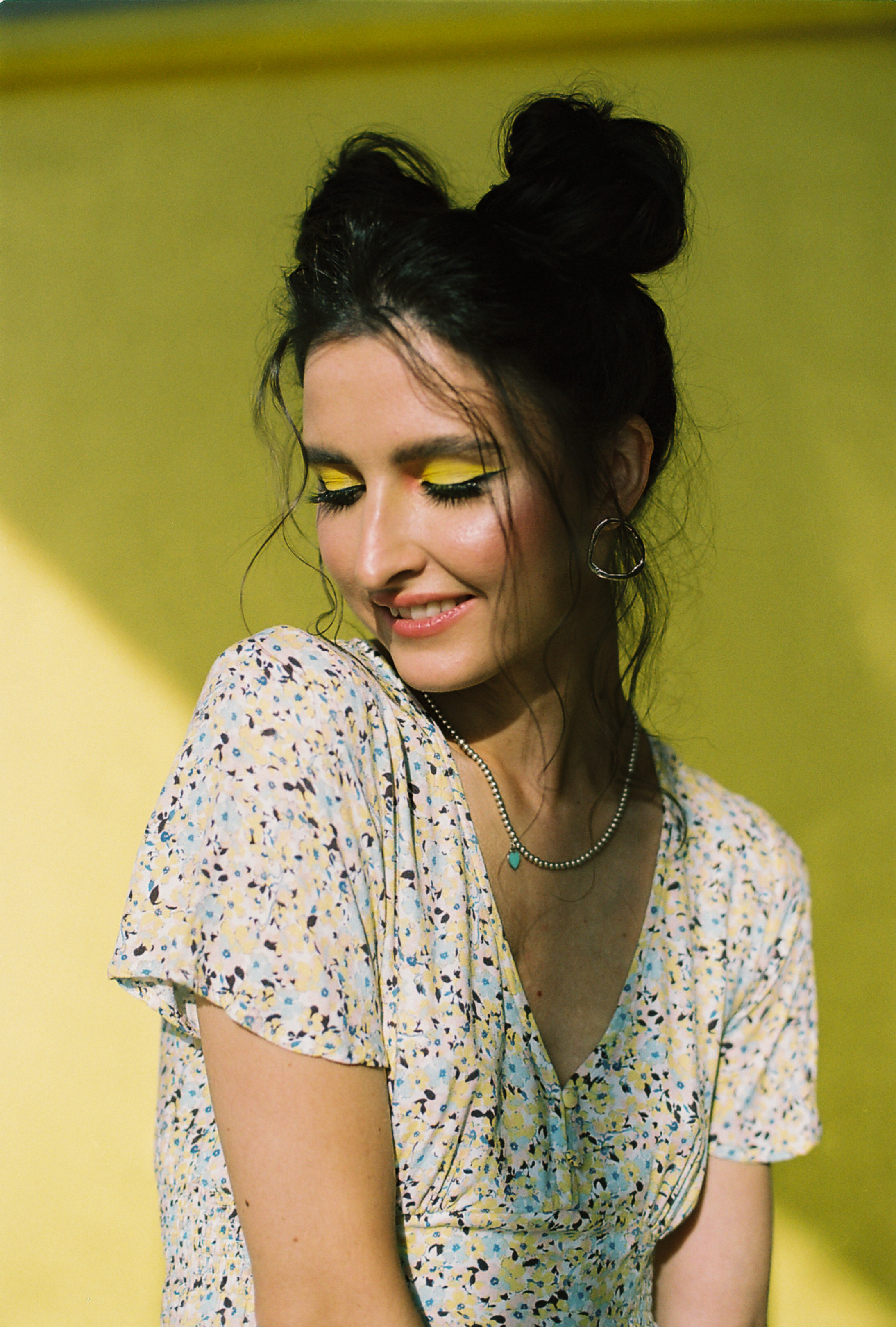 Арина Лимонова, съёмки на цифру и плёнку в Москве, Ижевске, Питере