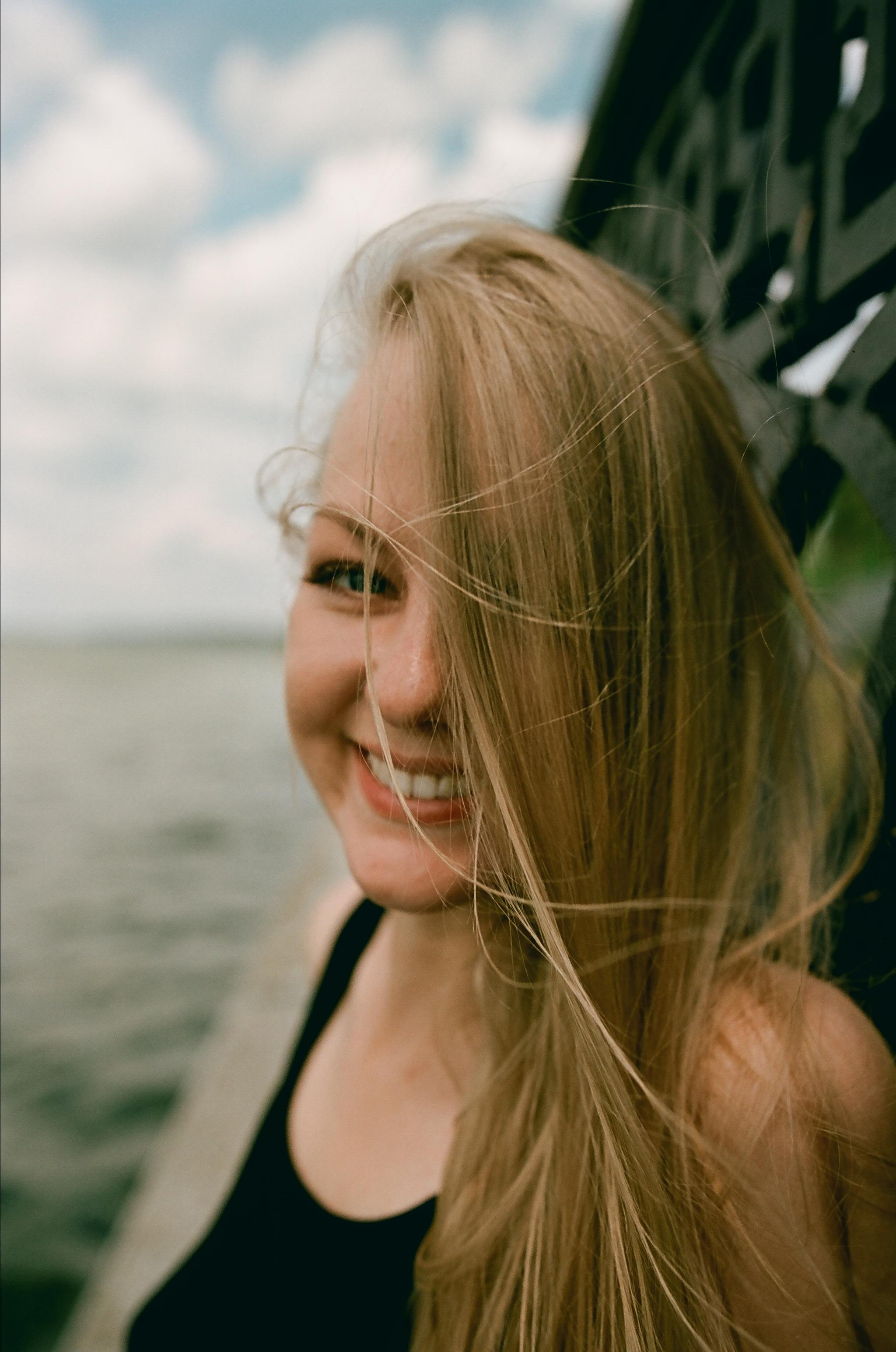 Арина Лимонова, съёмки на цифру и плёнку в Москве, Ижевске, Питере