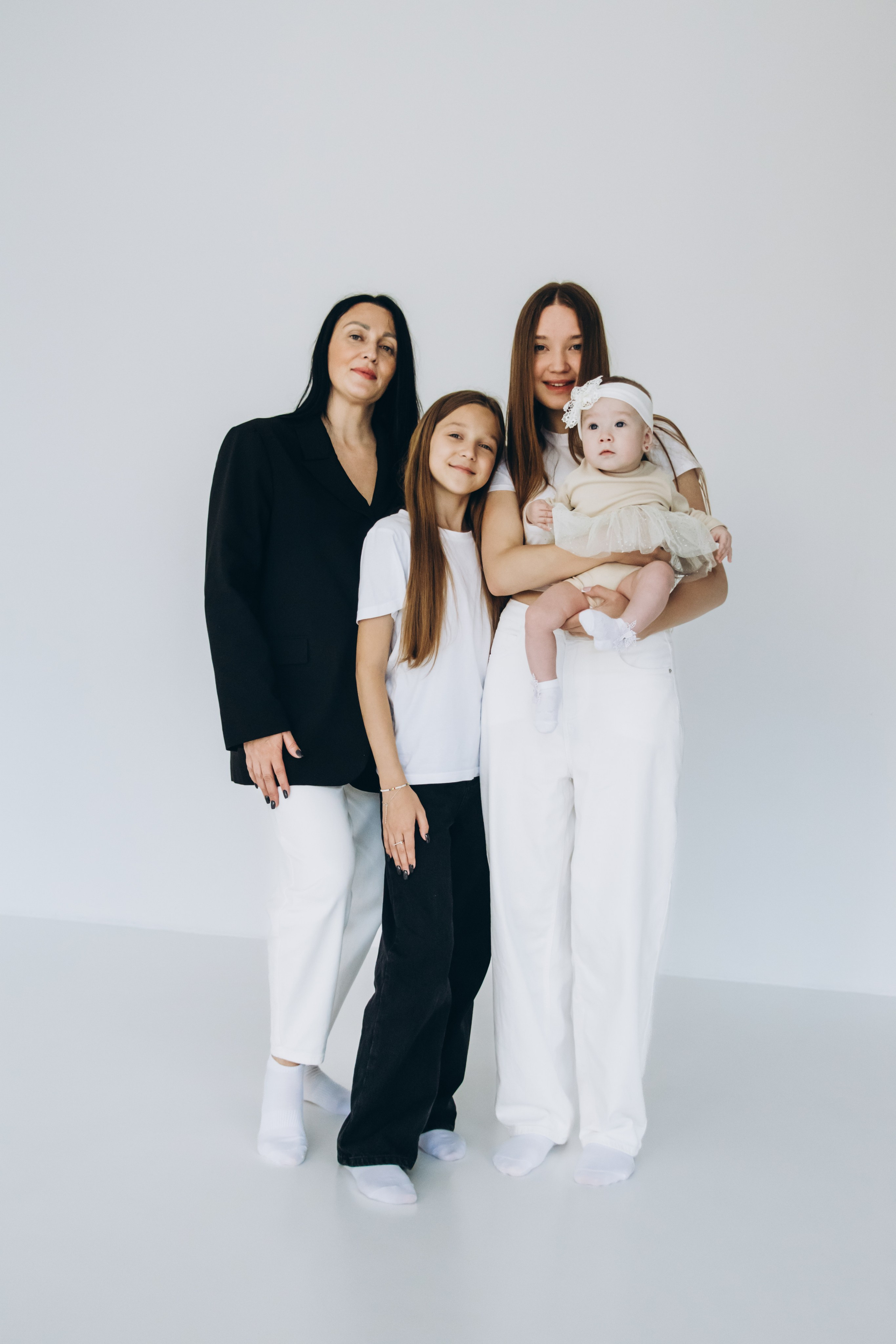 Семейная фотосессия в студии, Екатеринбург. Фотограф в Екатеринбурге Пойгина Елена