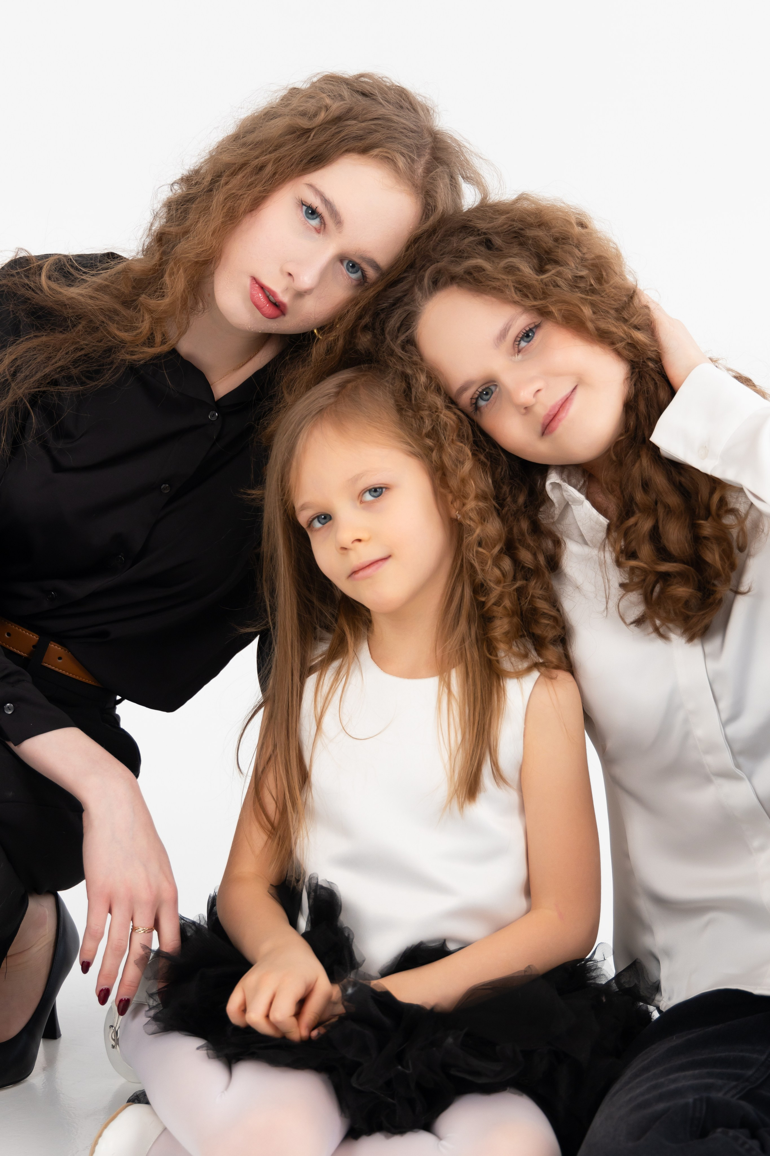 Давыдовых много не бывает! Семейная фотосессия в студии. Фотограф в Екатеринбурге Пойгина Елена