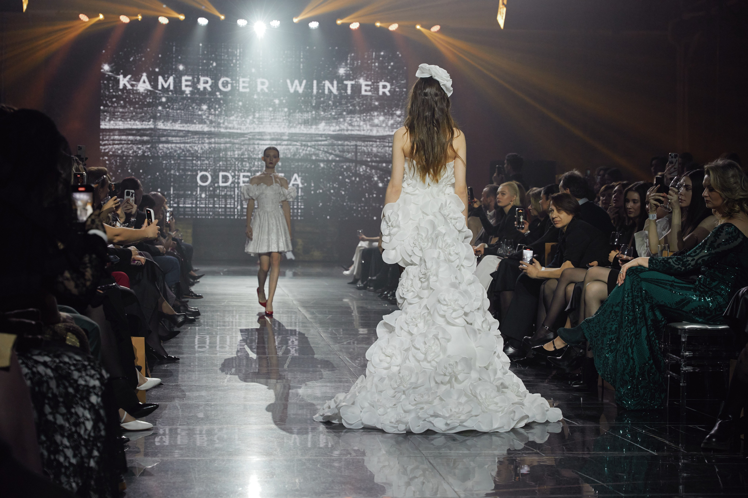 Показ KAMERGER | ODETTA. Свадебный фотограф и видеограф из Санкт-Петербурга Агарков Никита