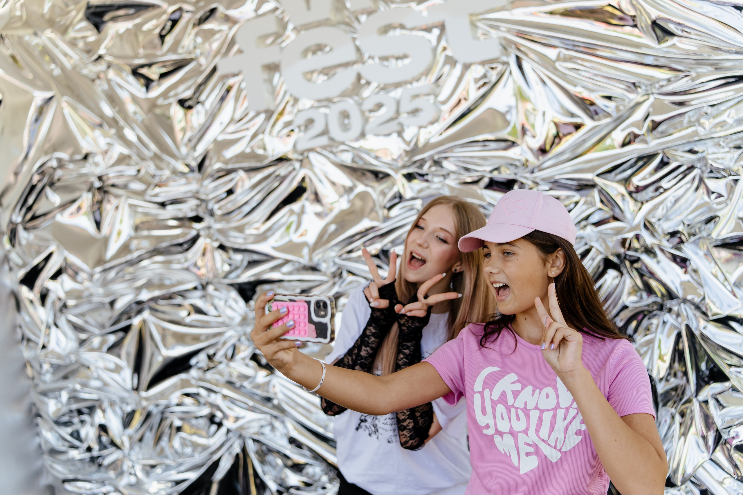 VK FEST Инфлюенсеры. Андрей Сухинин репортажный свадебный фотограф Санкт-Петербург