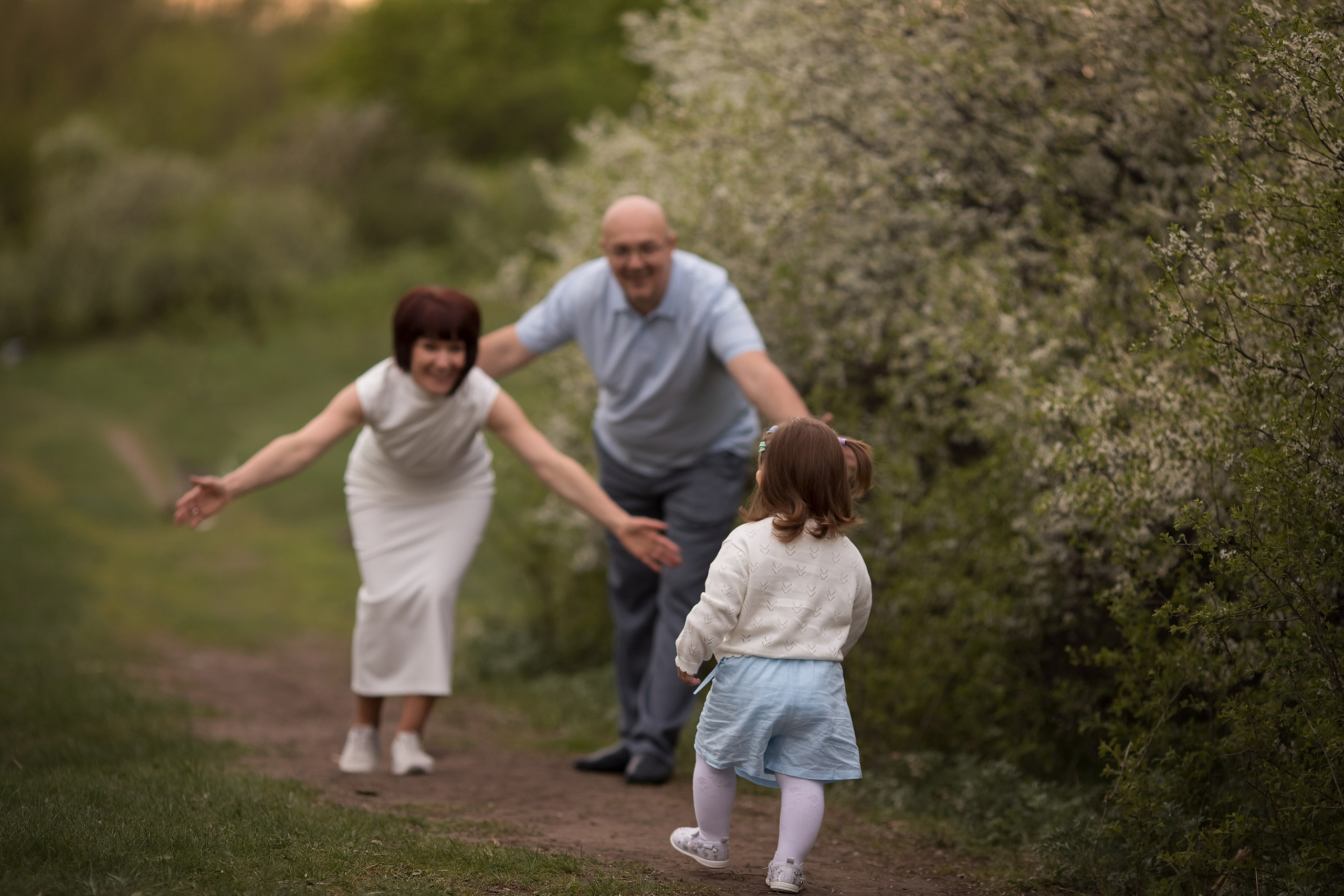 Цветущий апрель. Семейный и детский фотограф в Саратове Полина Коткина