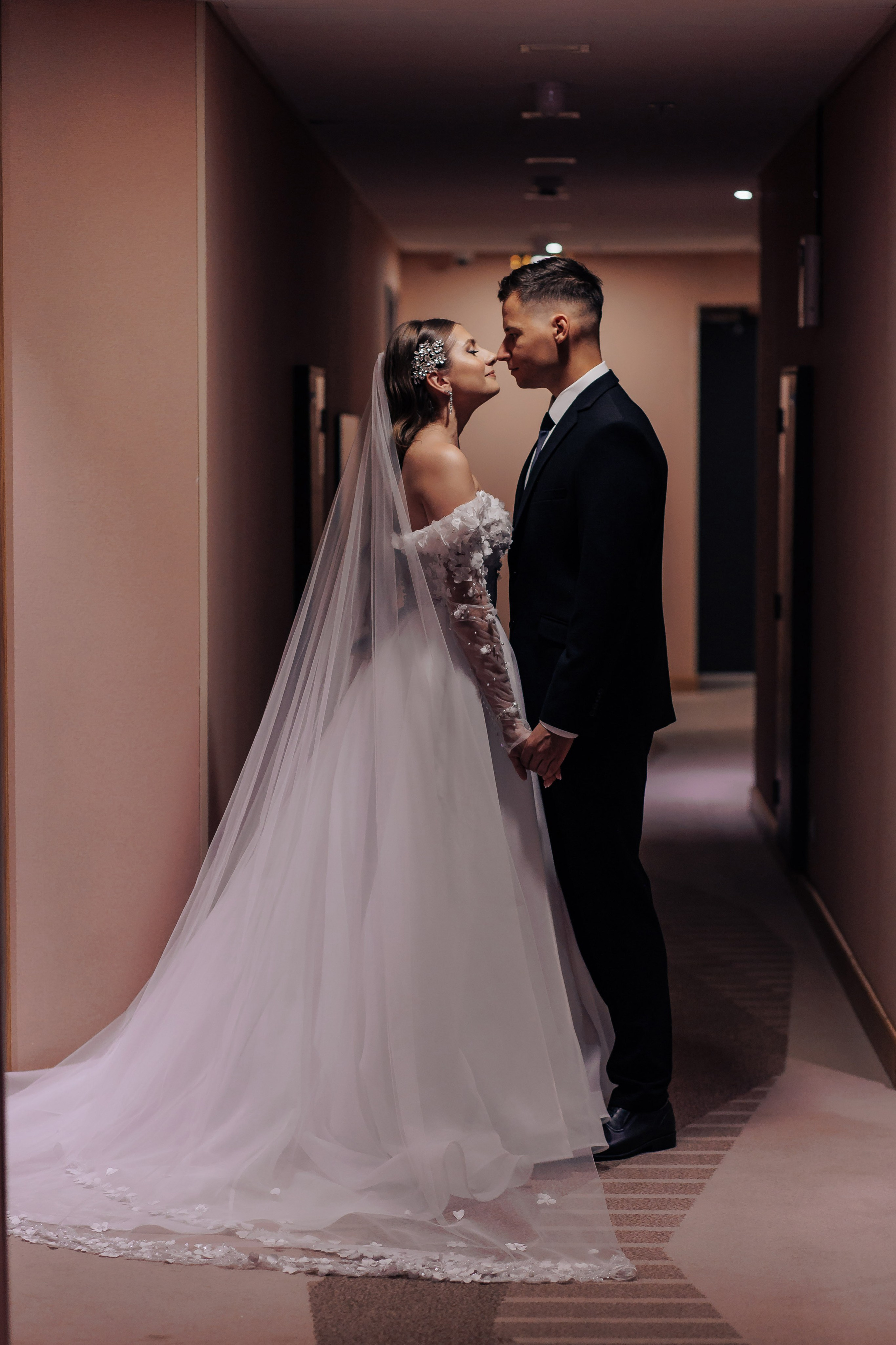 Фотосессия в загсе. Свадебный фотограф Воронеж