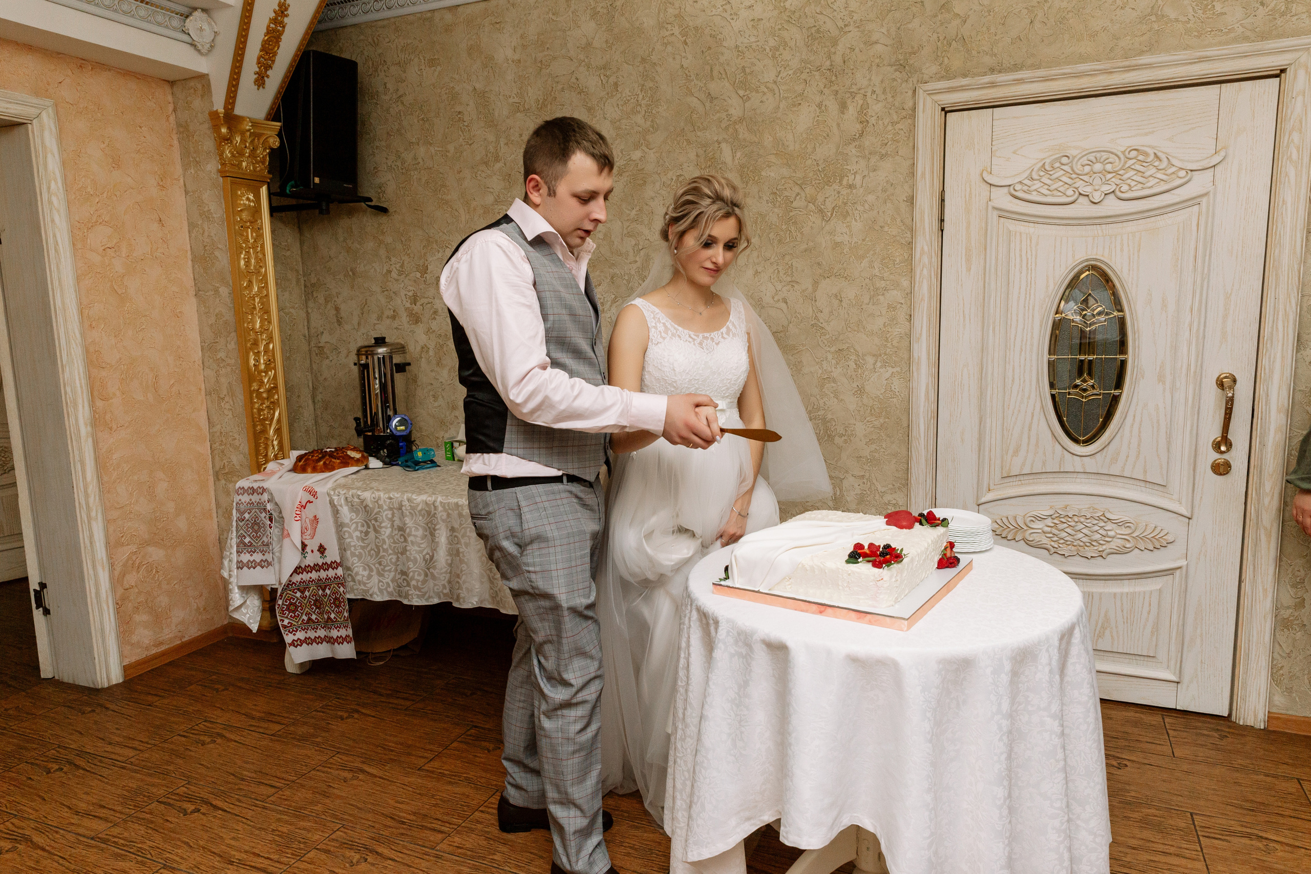 Роберт+Таня. Свадебный фотограф в Томске Юлия Солнечная | Живые эмоции