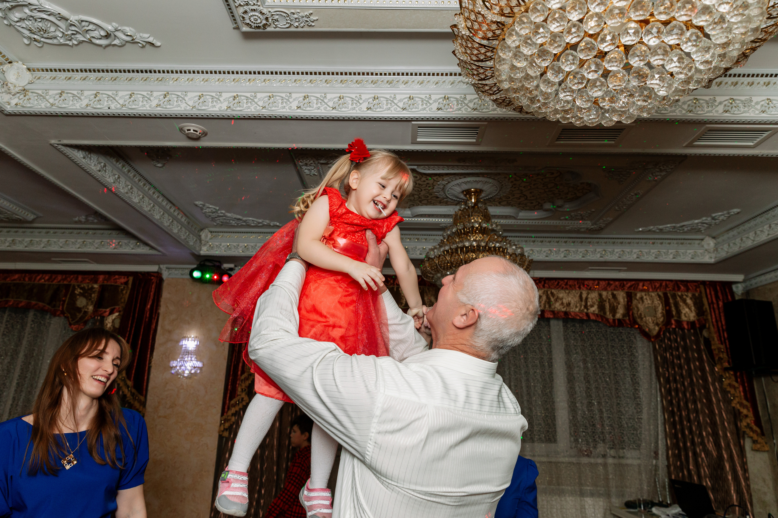 Роберт+Таня. Свадебный фотограф в Томске Юлия Солнечная | Живые эмоции