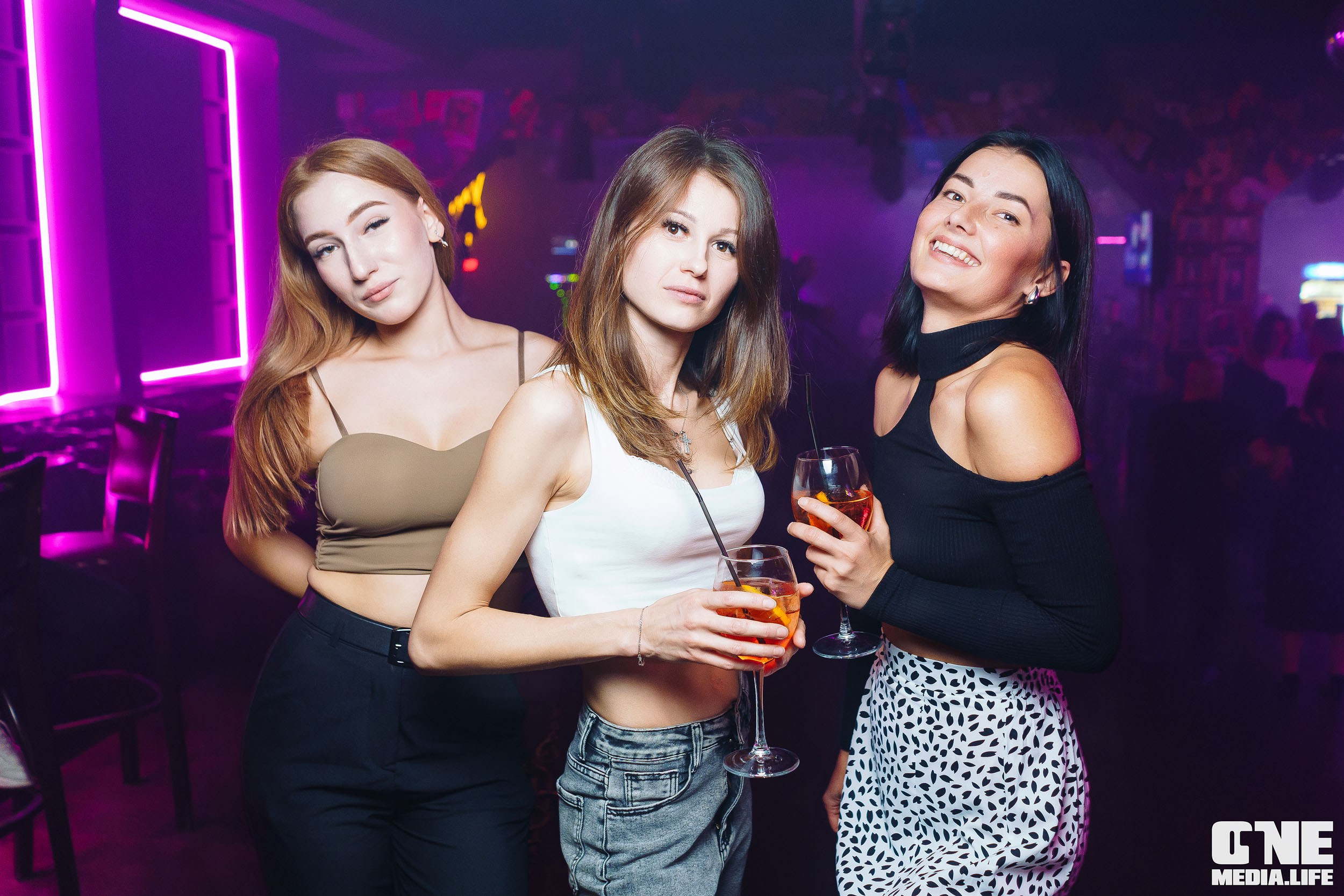 Фоторепортаж из бара XxxX. One Media Life: фоторепортажи, фотоотчеты с мероприятий и заведений