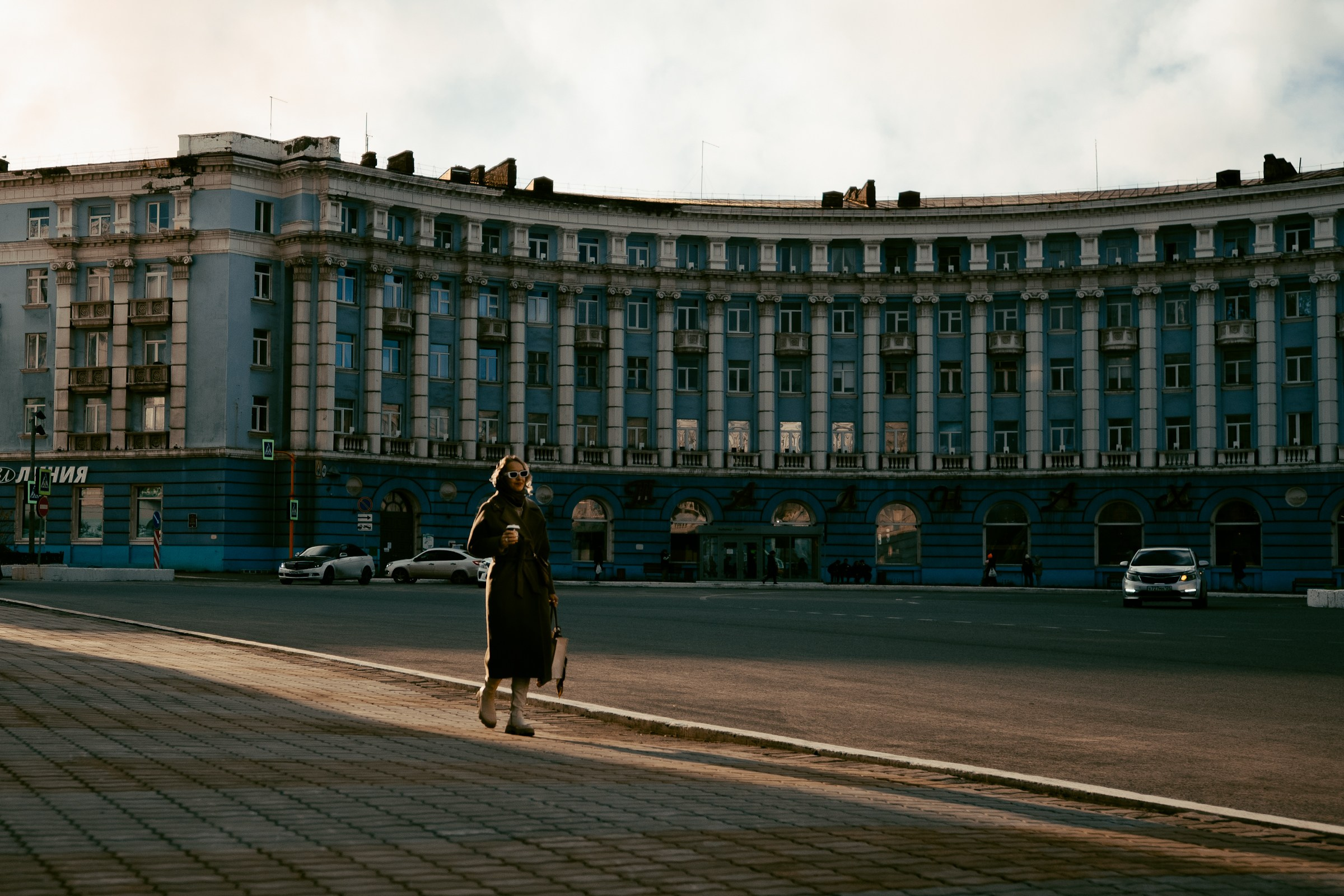 В объятиях города (Женя). Фотограф Таня Смолянинова