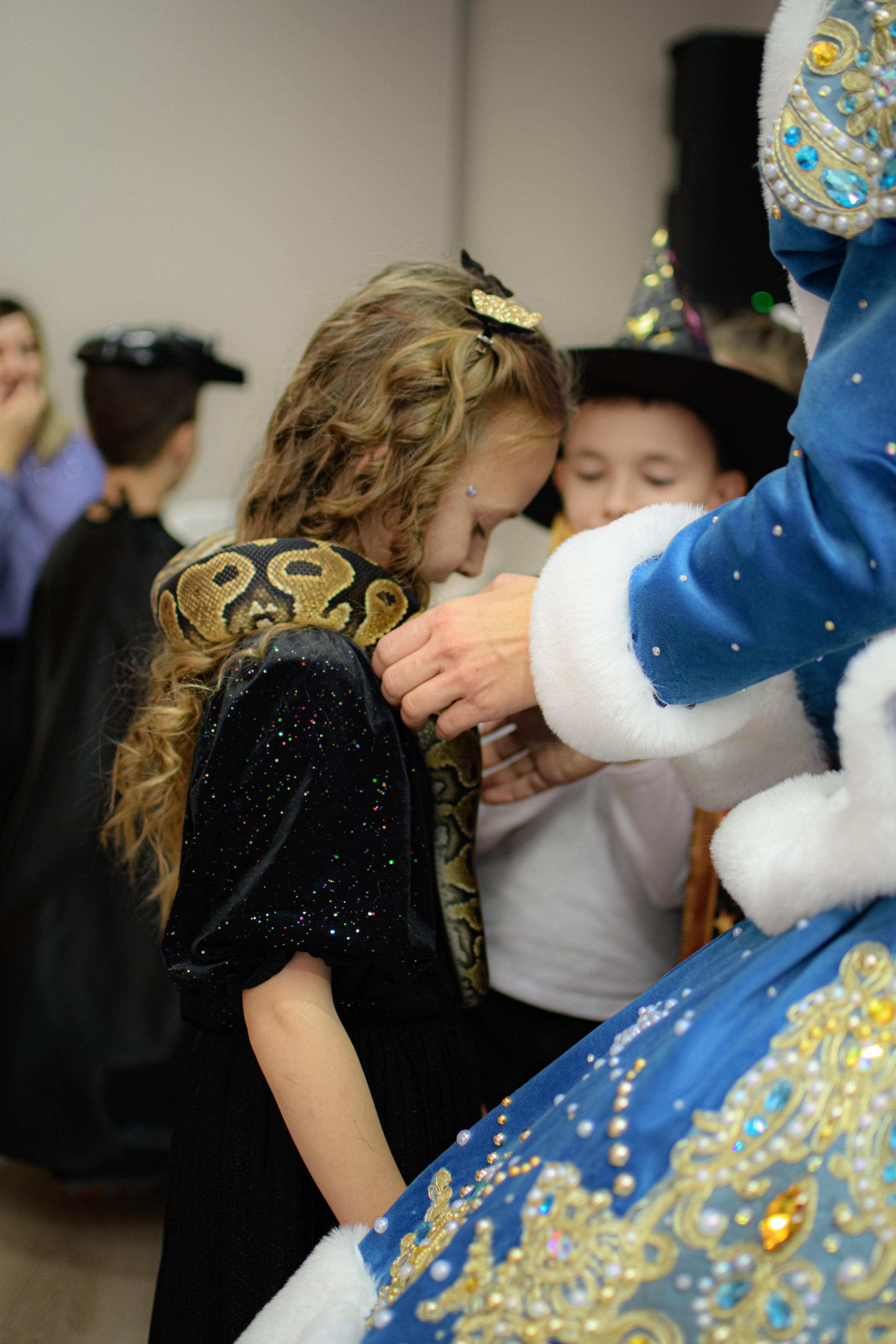 HAPPY NEW YEAR. Photokarish