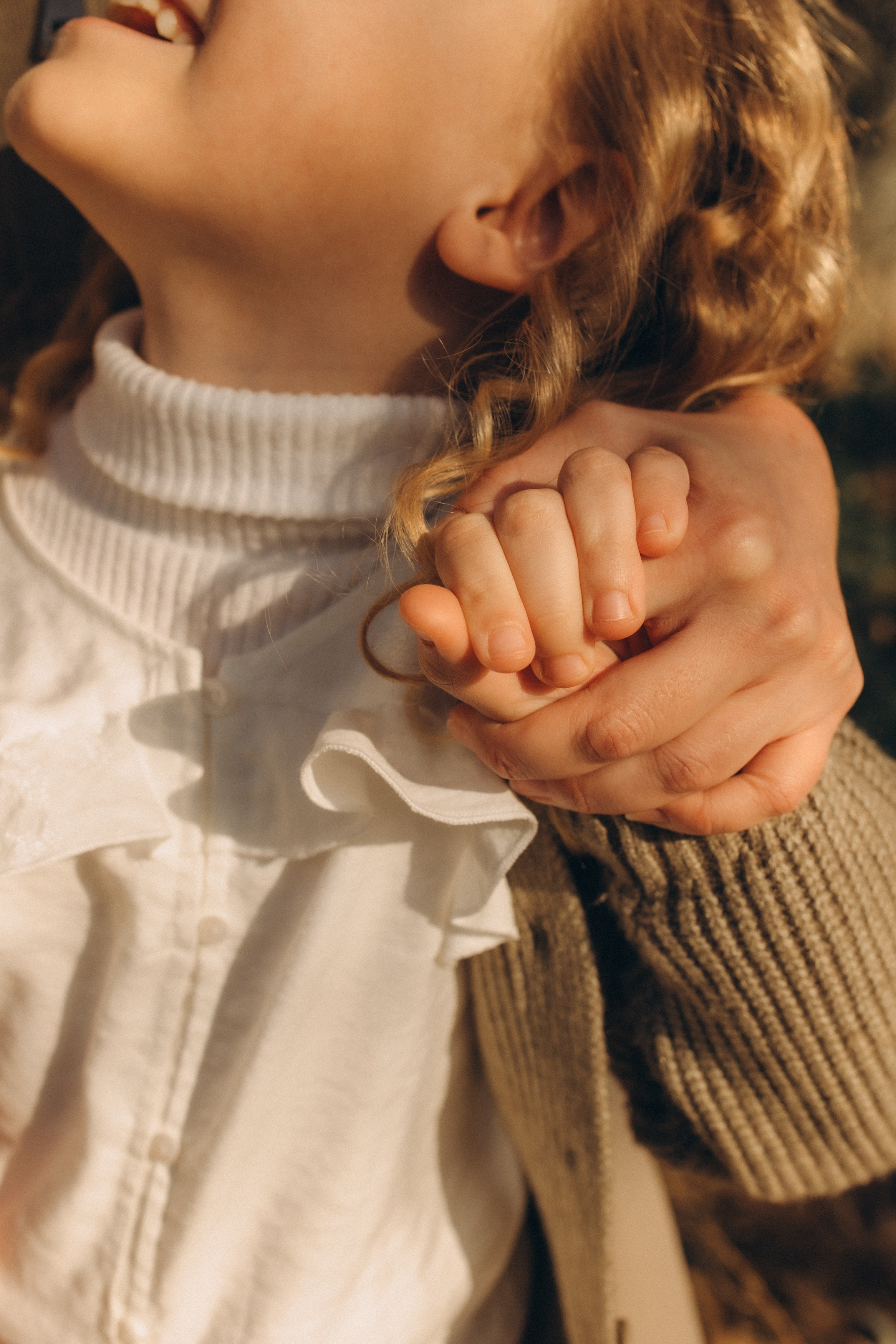 A warm afternoon in the field, just us and the time to be together. Katerina Nord | Wedding and Couple Photographer in Germany and Europe