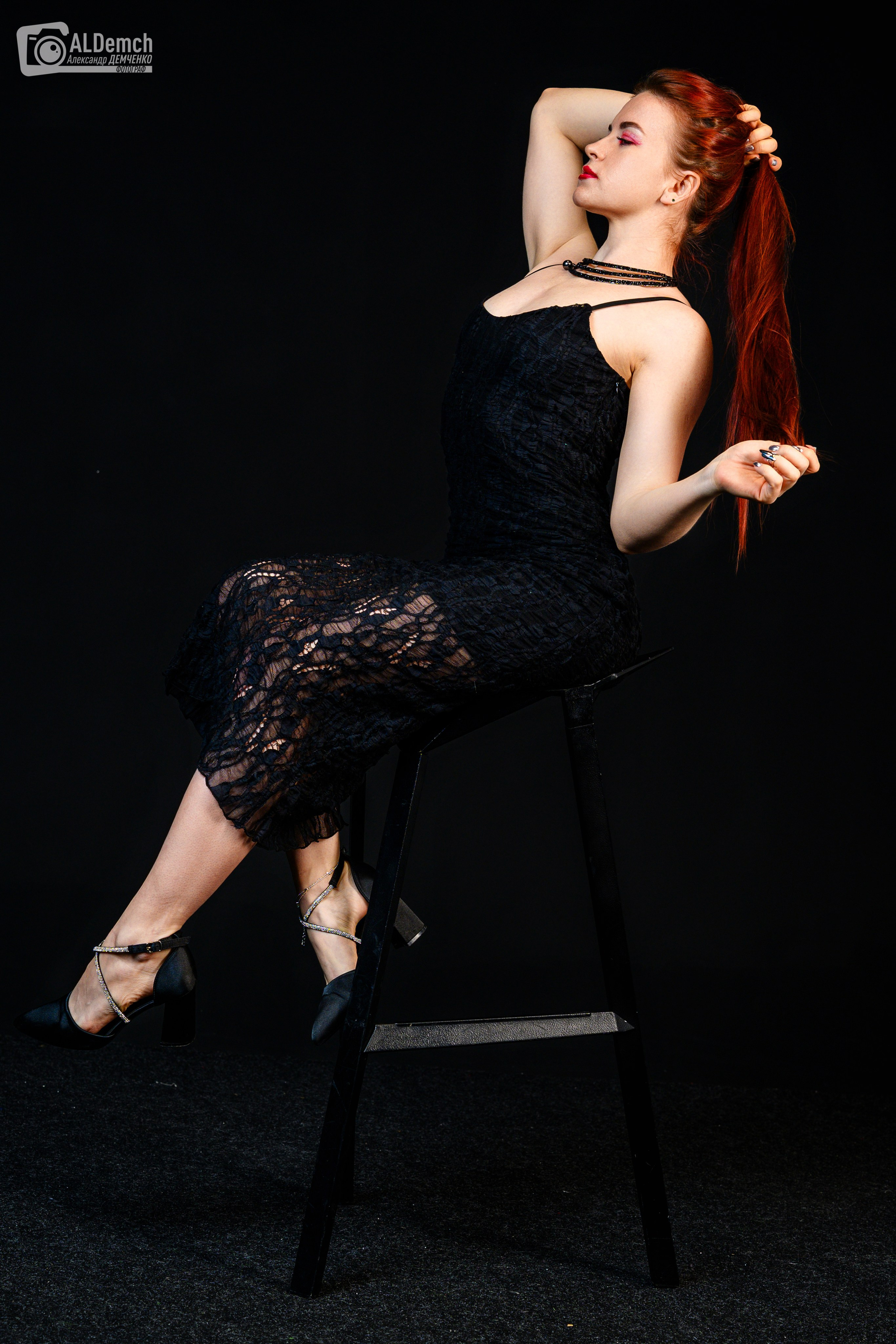 Портретный фотограф в студии и ретушёр в Москве и Дмитрове