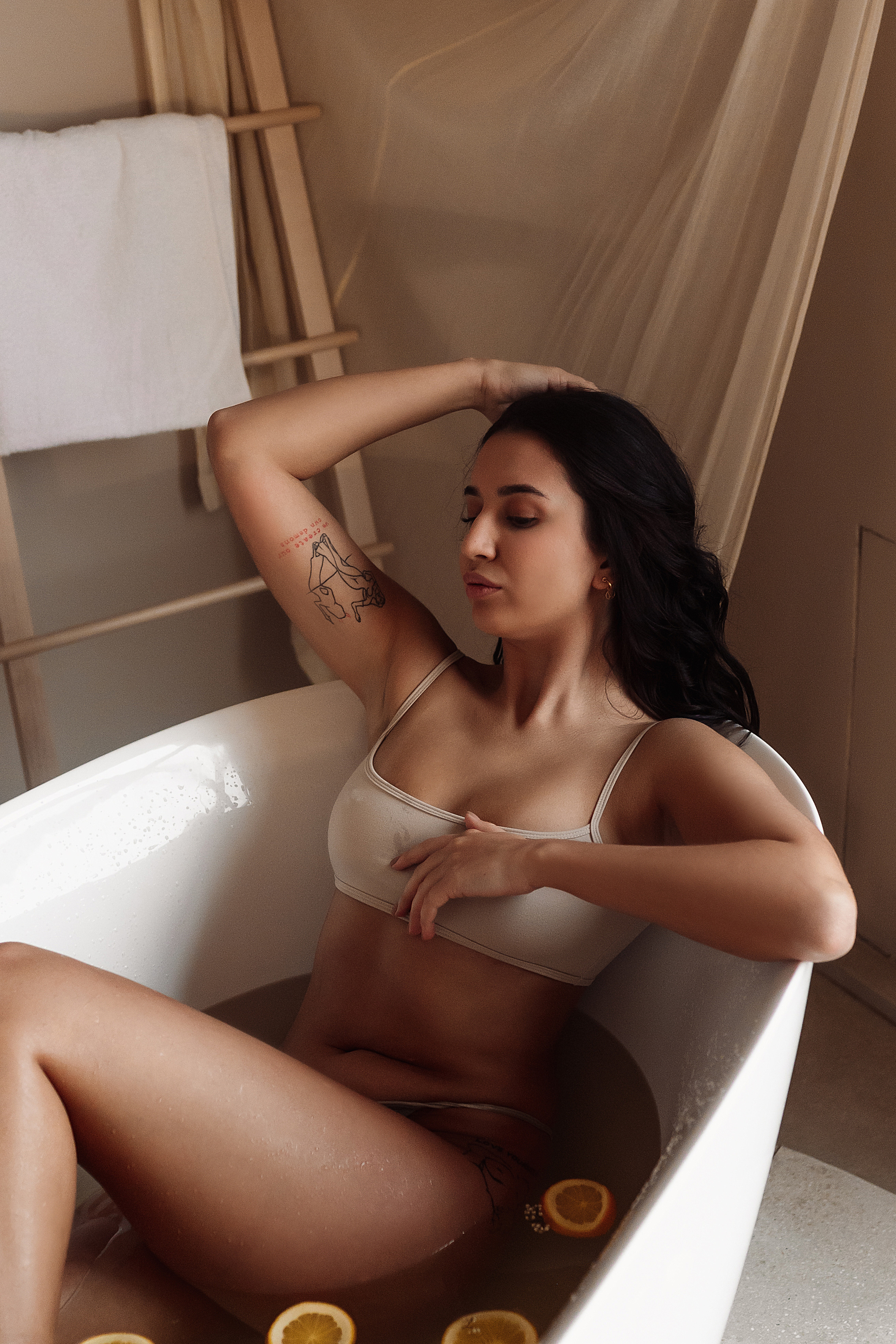 Съемка контента скрабы для тела. Фотограф товаров для соцсетей - инстаграм, вконтакте, сайта, блога. Контент-фотограф в Москве Хныкина Лена