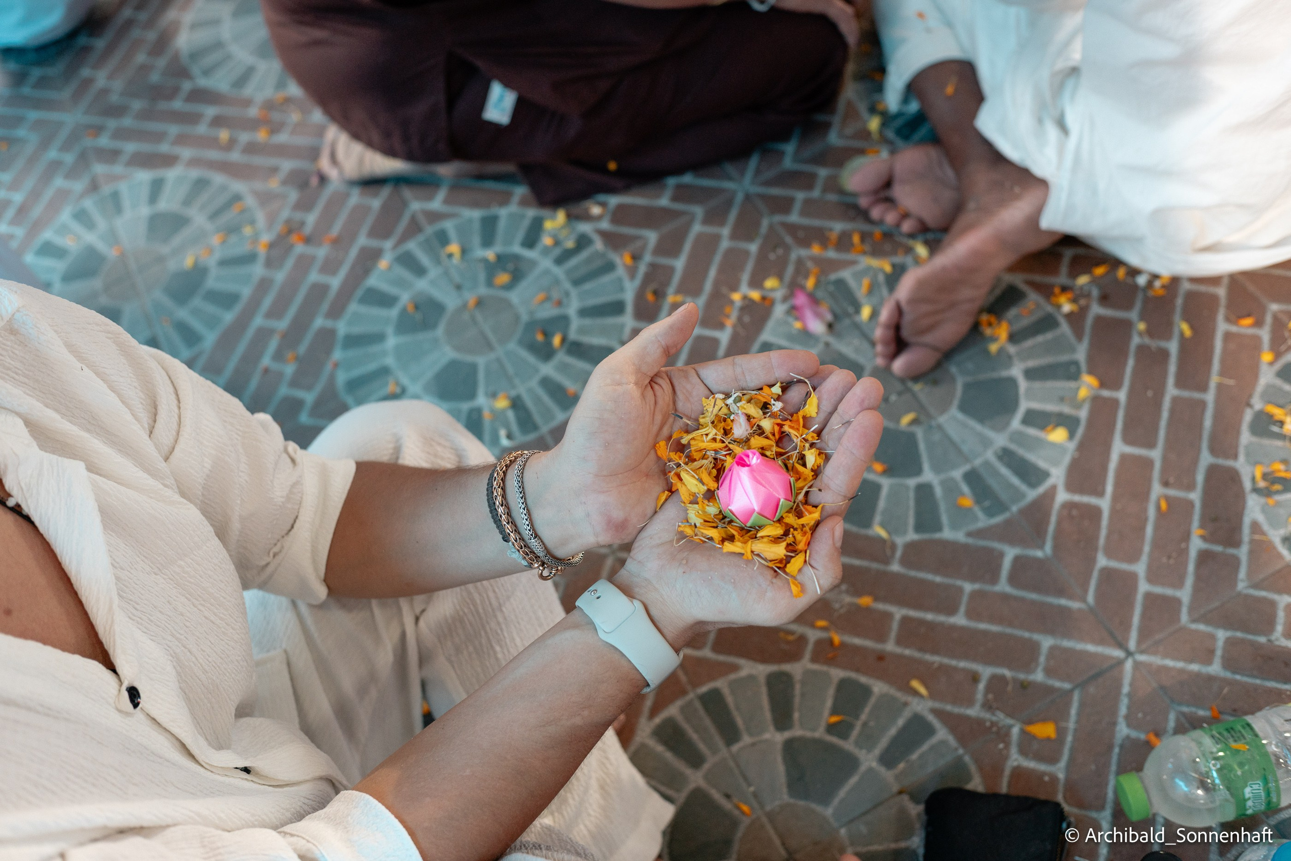 Thai monk. Photographer in Guangzhou, China. Archibald Sonnenhaft