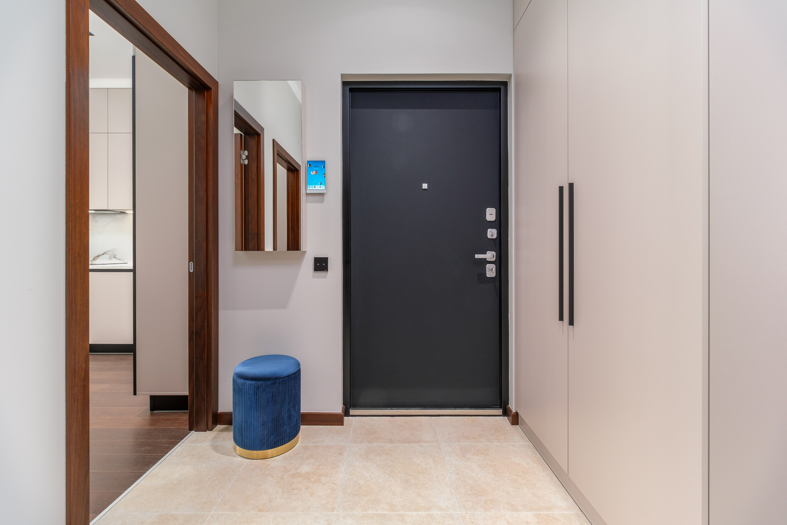 Интерьерная фотосессия двухкомнатной квартиры