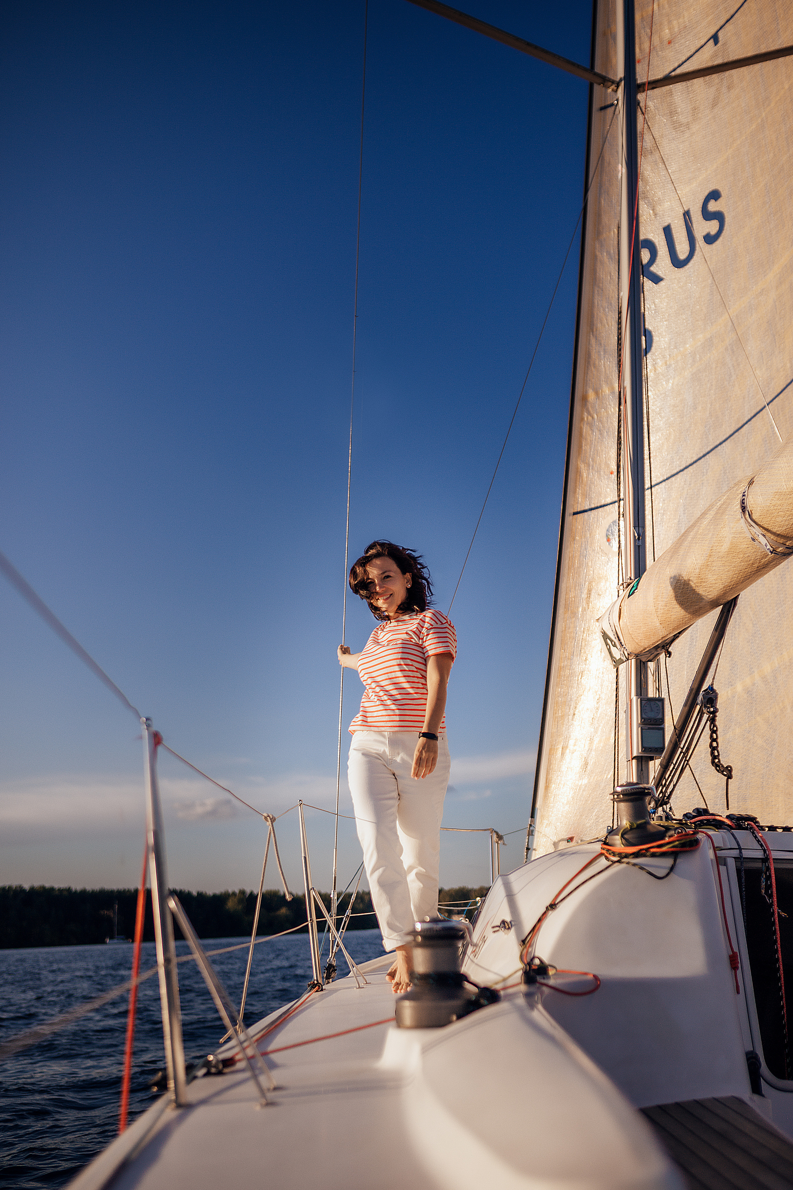 Прогулка с Олесей на яхте. Семейный фотограф в Москве Натали Момот