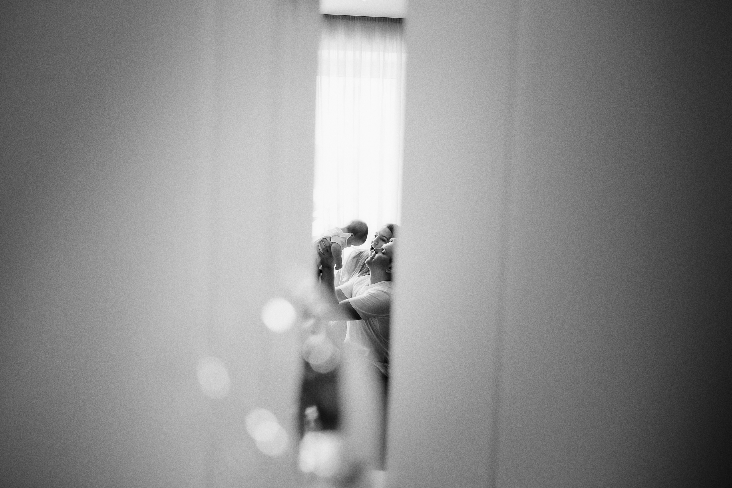 Варя, мама Лена, папа Коля. Семейный фотограф в Москве Натали Момот