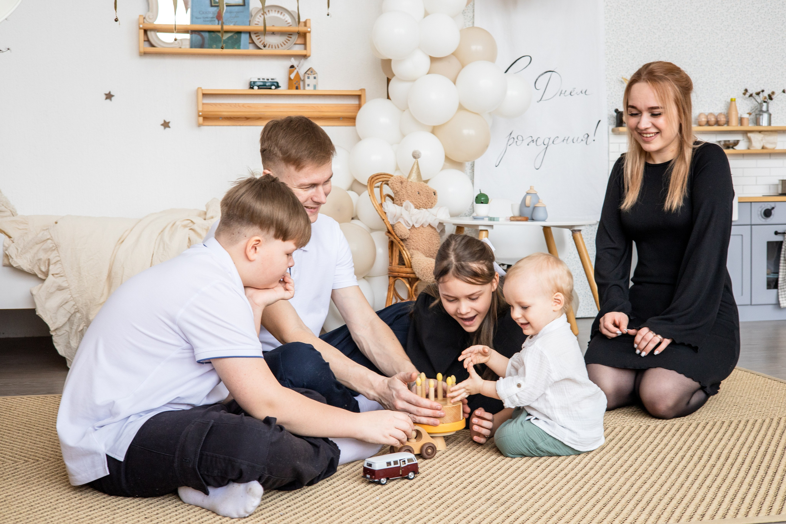 Елисею 1 годик. Настя Лекса. фотограф г. Красноярск