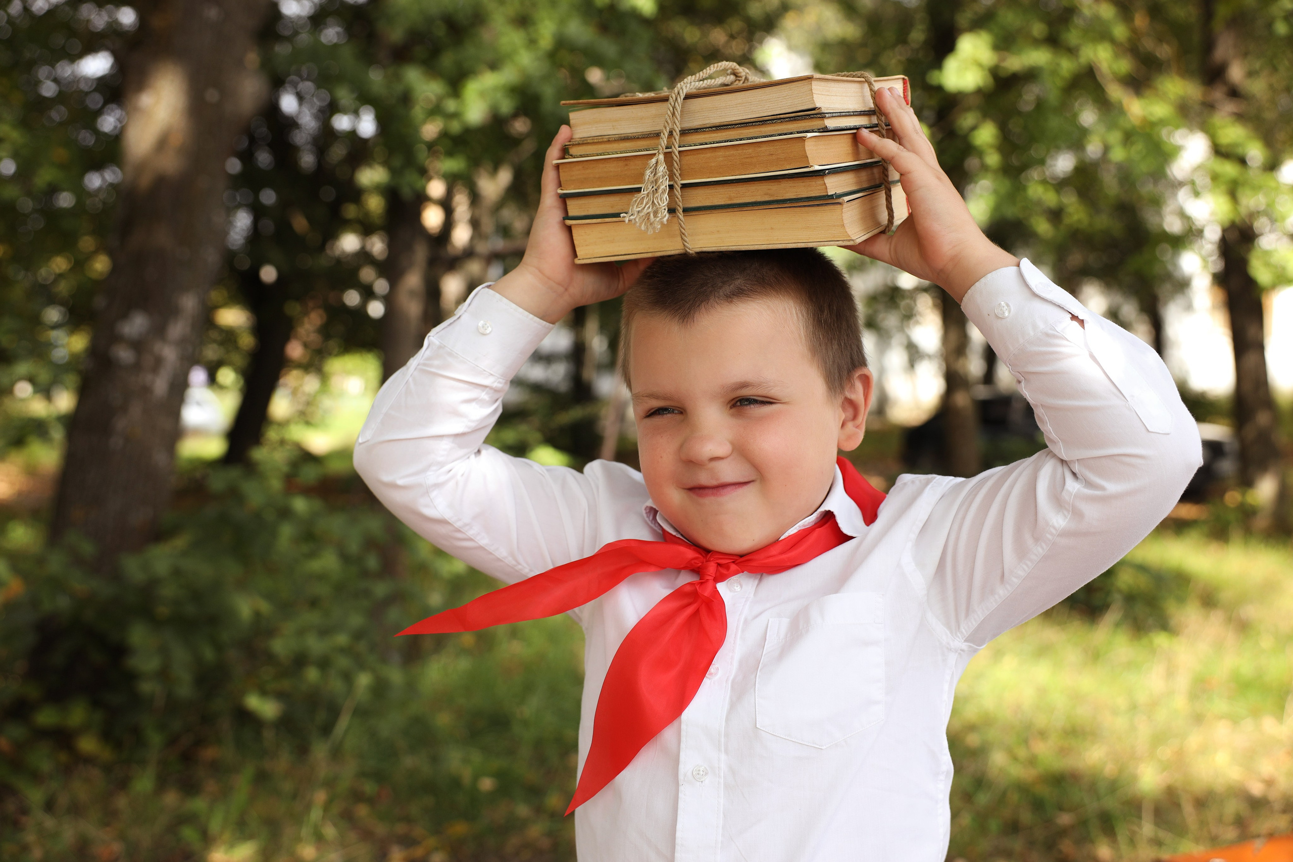 Пионерский галстук и счастье в глазах. Семейный и детский фотограф г. Москва Супрунова Кристина