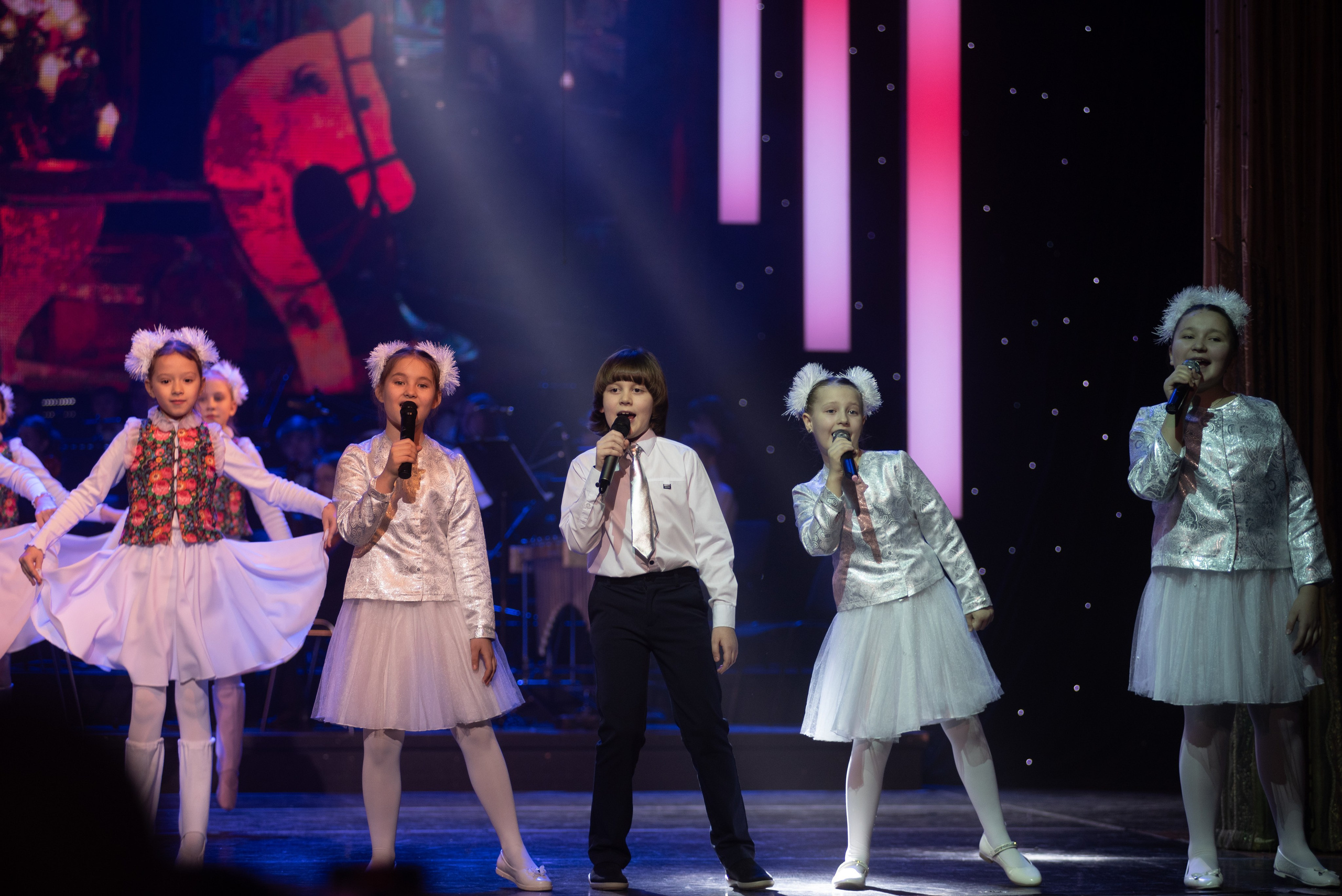 Отчетный концерт ДШИ «Гармония» «Зимняя гармония». Фотограф новорожденных, семейный детский в Тюмени Татьяна Морозова