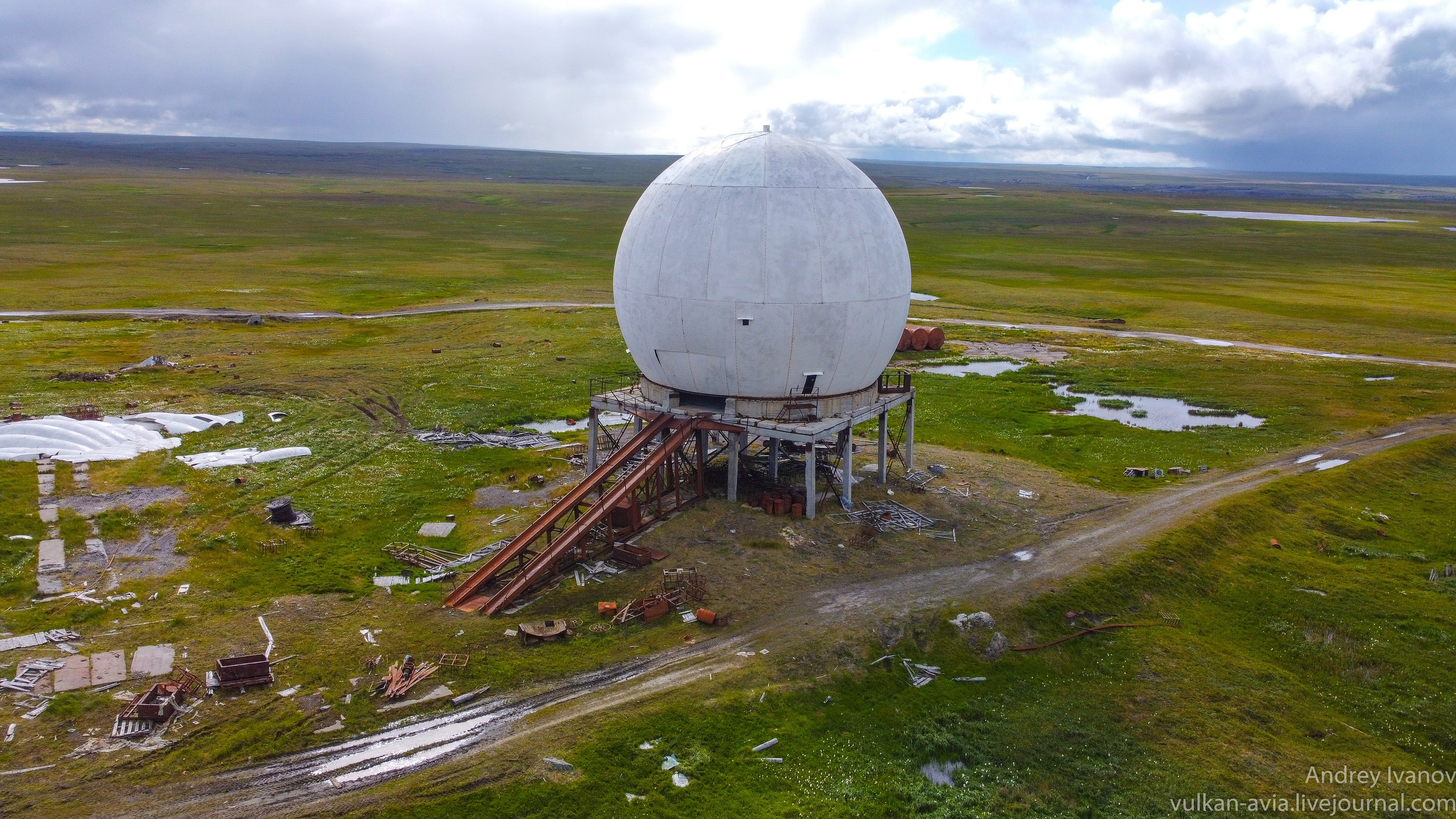 Амдерма — наука (2020 г.). Фотоальбом показывающий увлекательный мир авиации и мир медведей Андрея Иванова