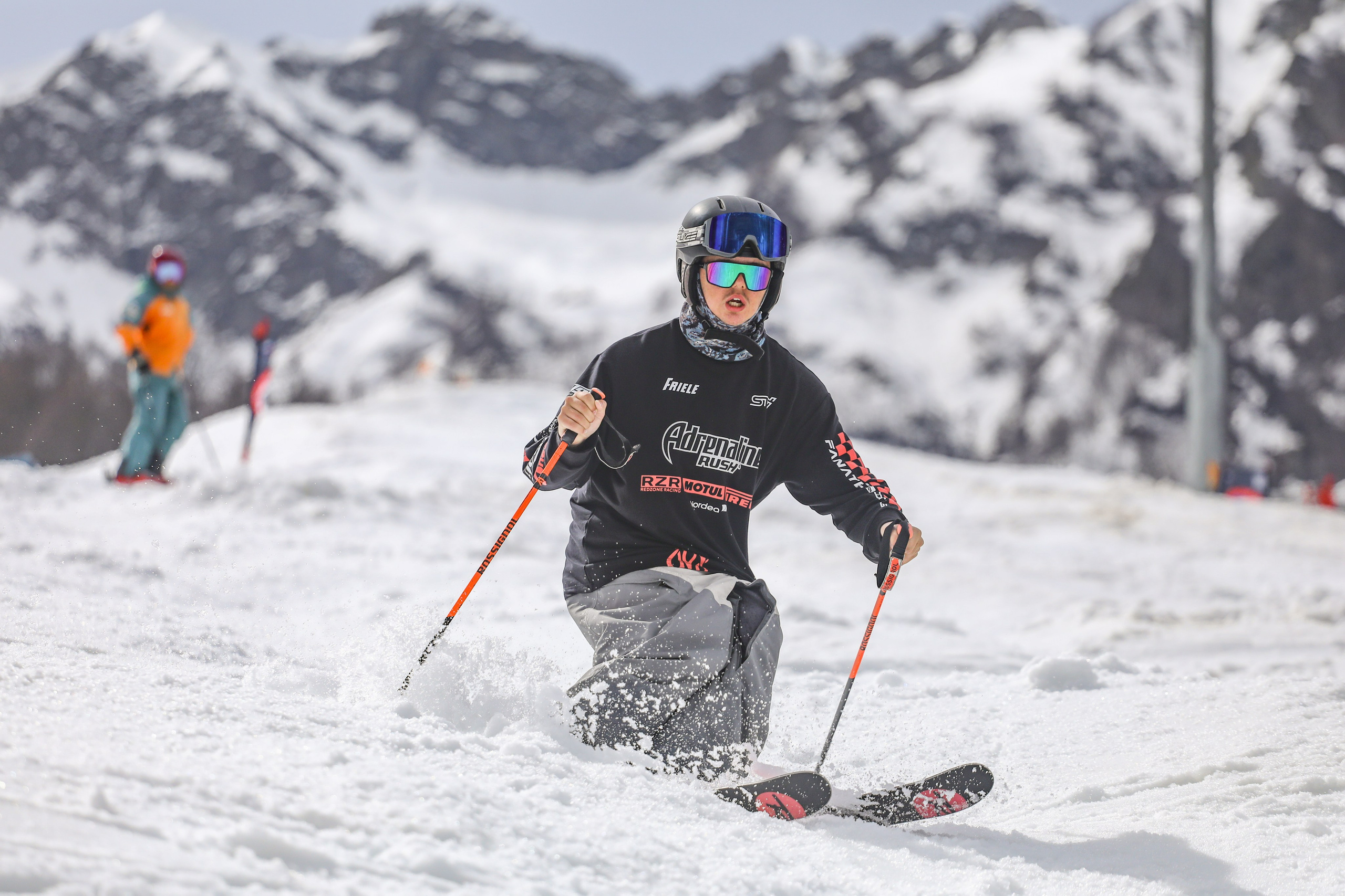 Горные лыжи и сноубординг. Спортивный фотограф в Сочи Красной поляне Сергей Канада