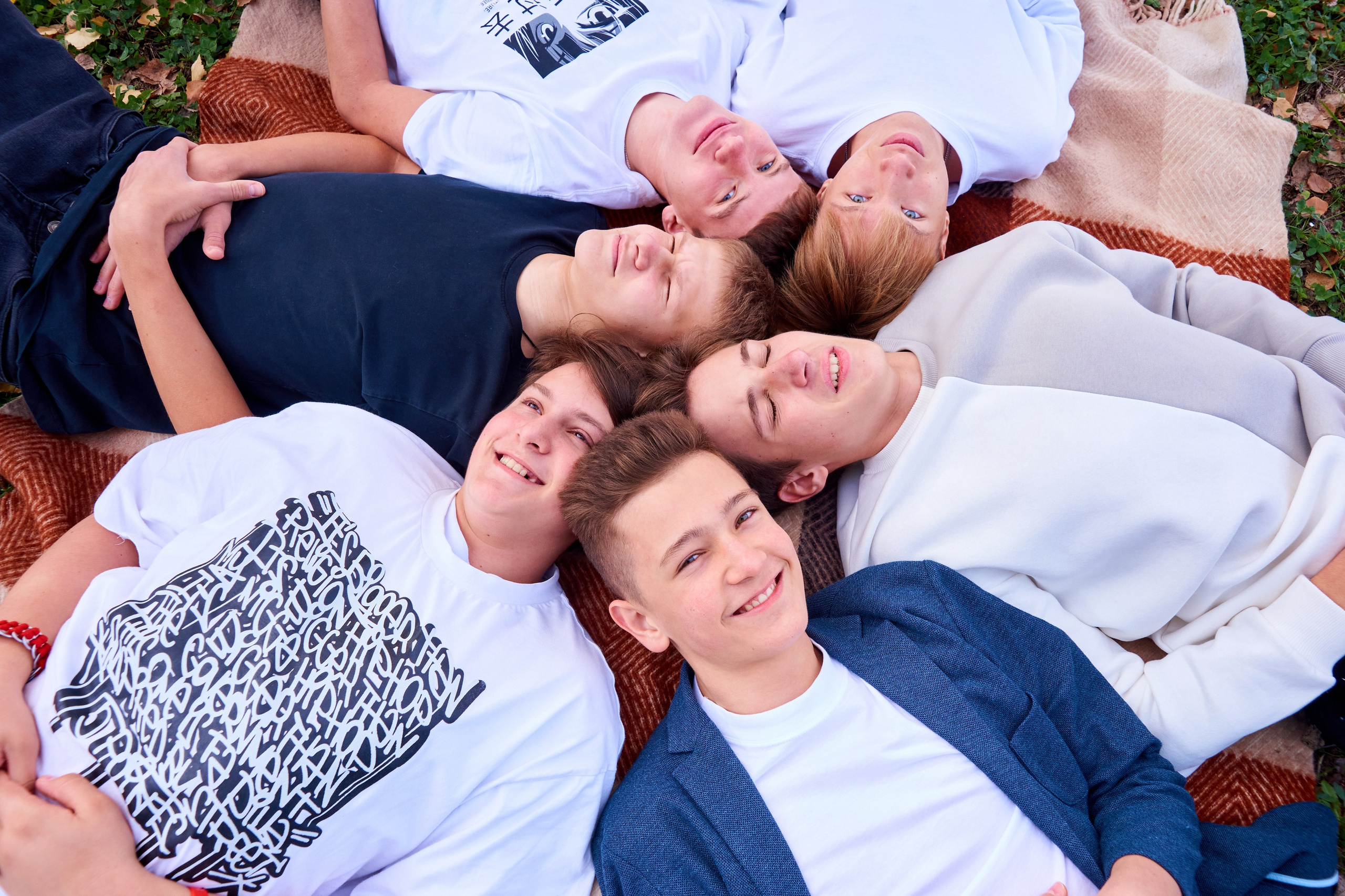 9 класс. Осень в парке. 2022. Childrenfoto.ru