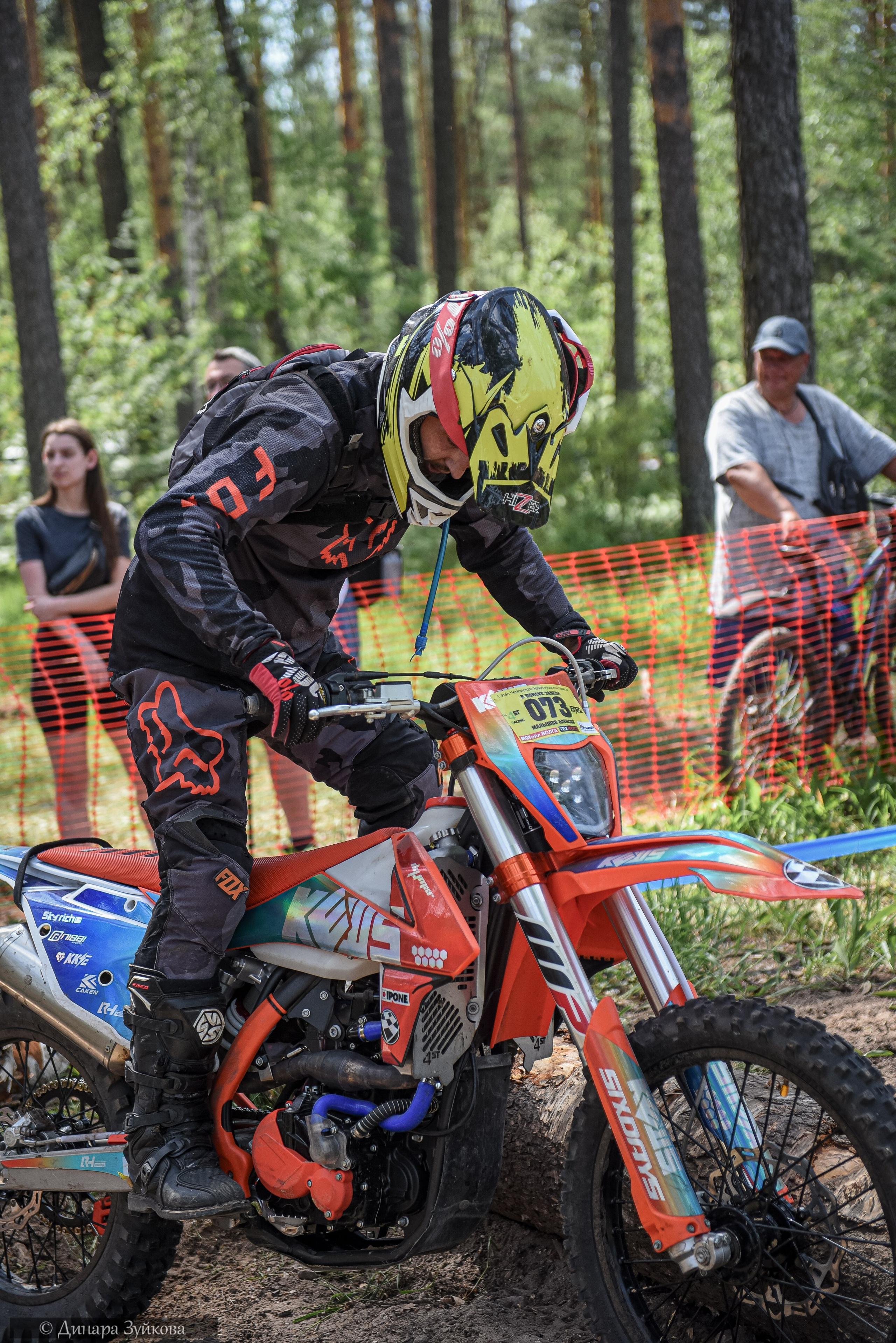 В поиске зацепа. Мотофотограф в Нижнем Новгороде Динара Зуйкова