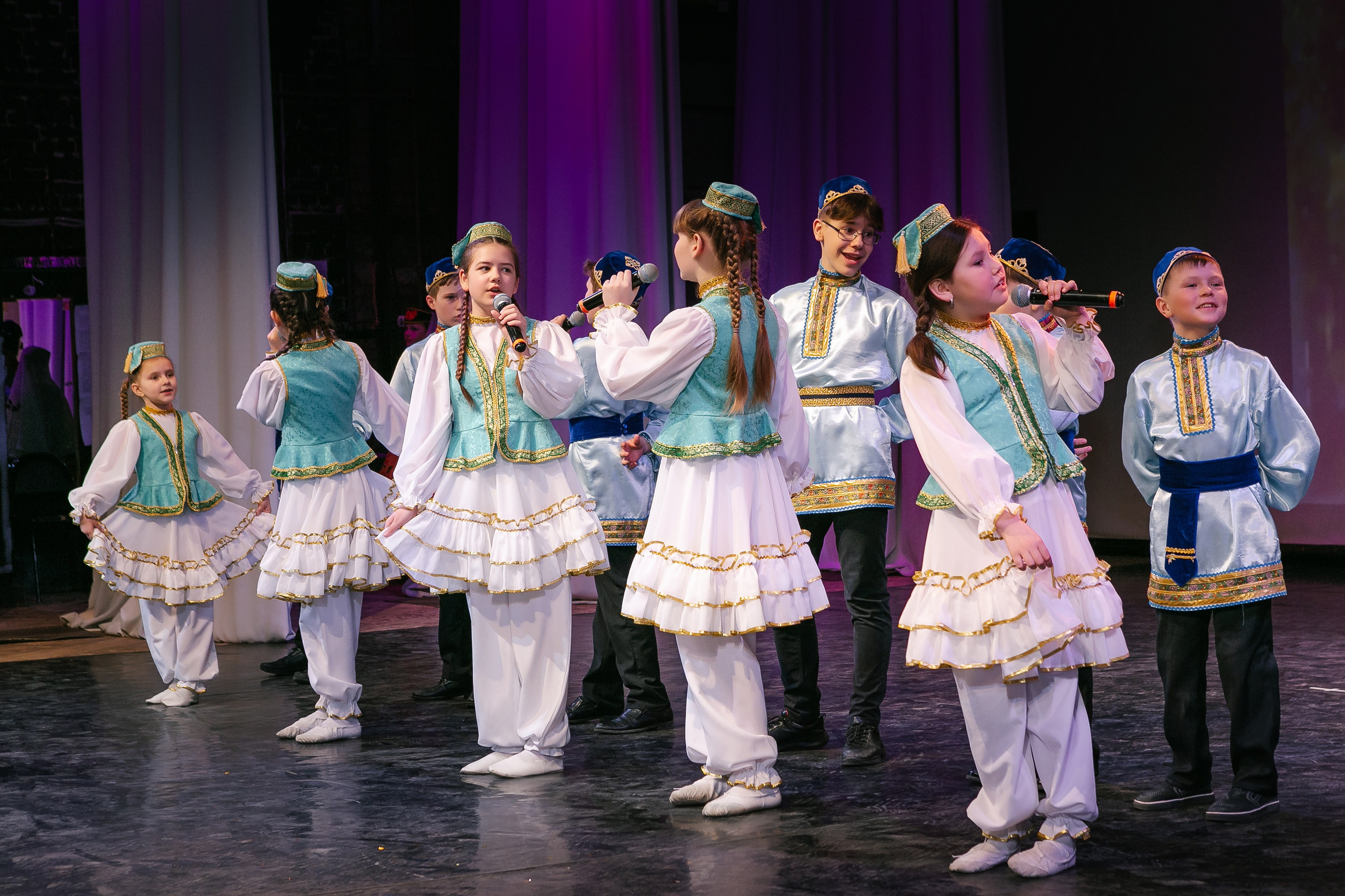 Межрегиональный фестиваль «Сибирские звезды». Контент фотограф, съемка для маркетплейсов, фуд съемка и репортажи в Новосибирске Ралия Галеева