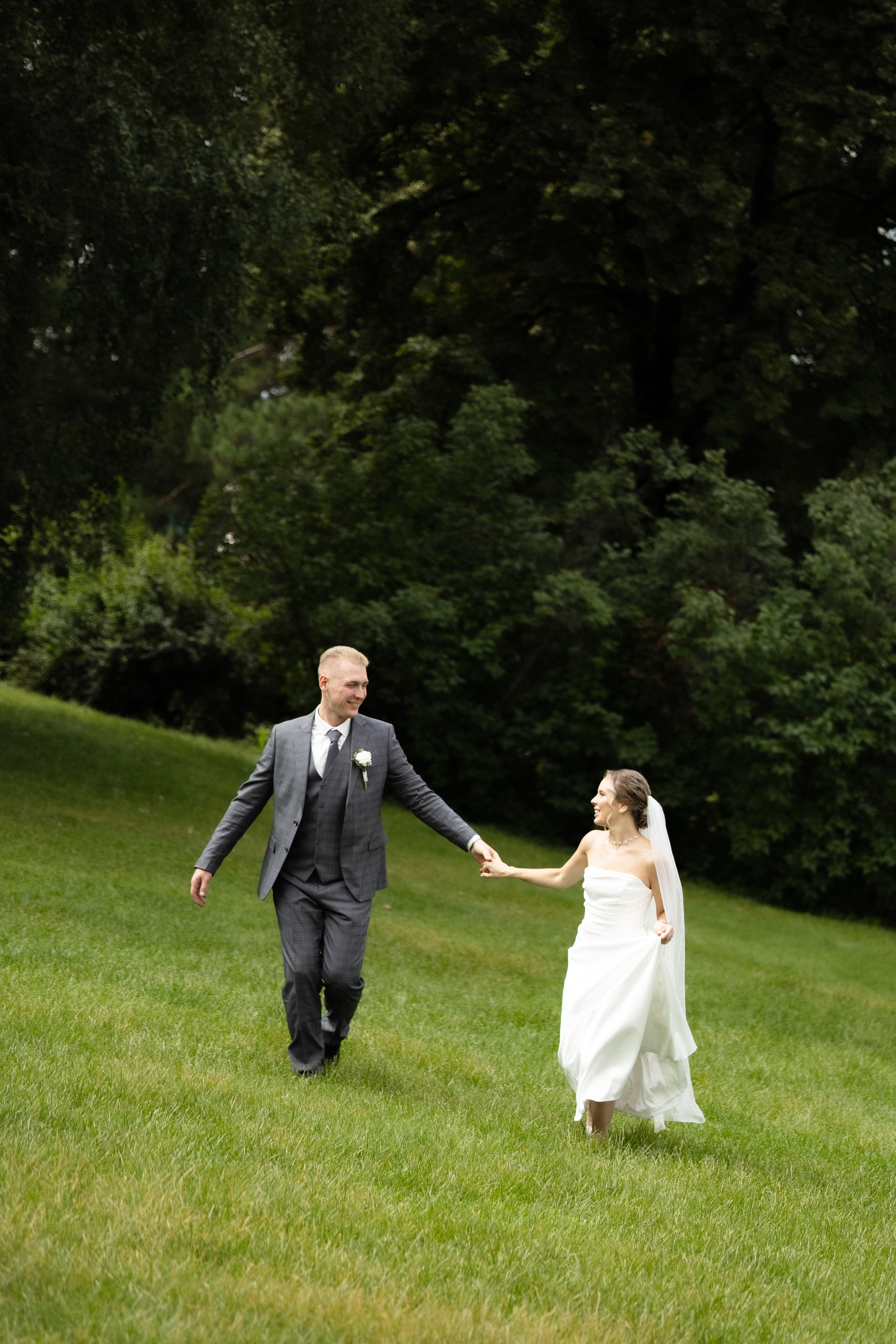 Свадебный фотограф Новосибирск. Свадебный и портретный фотограф в Новосибирске Любовь Исакова