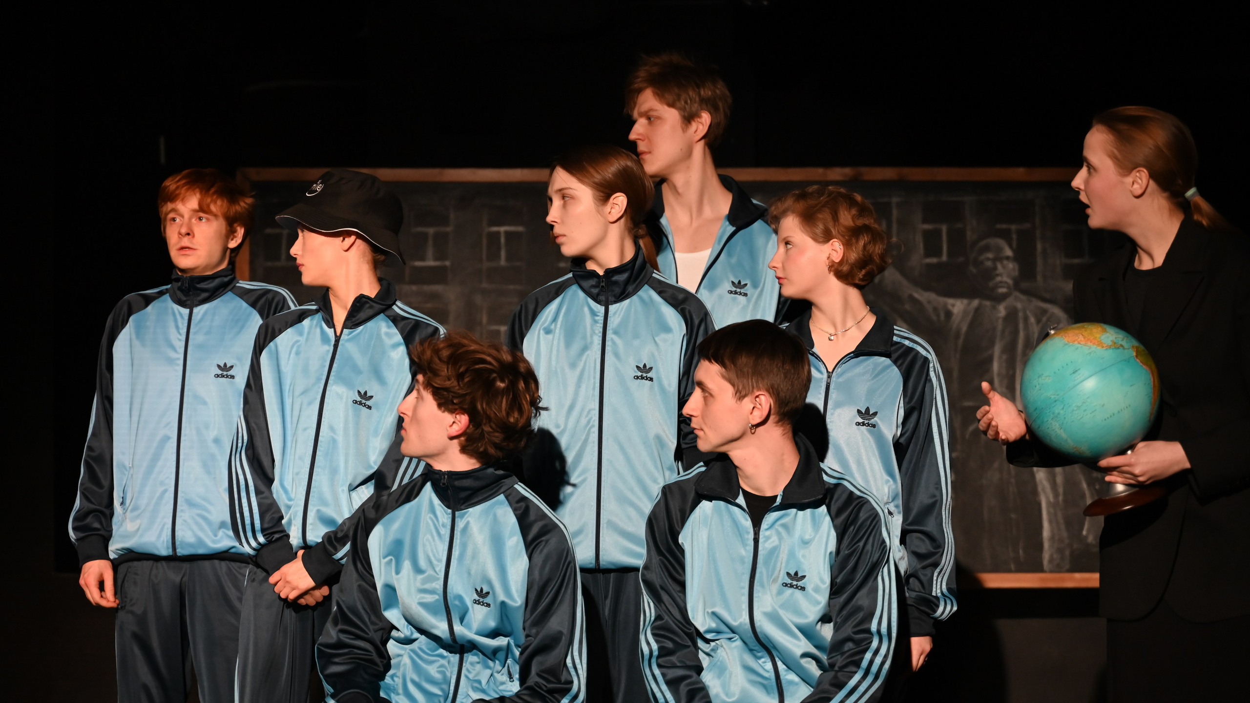 Спектакль "Расскажи мне про Гренландию". Театральный фотограф Михаил Макаричев-Энгельс